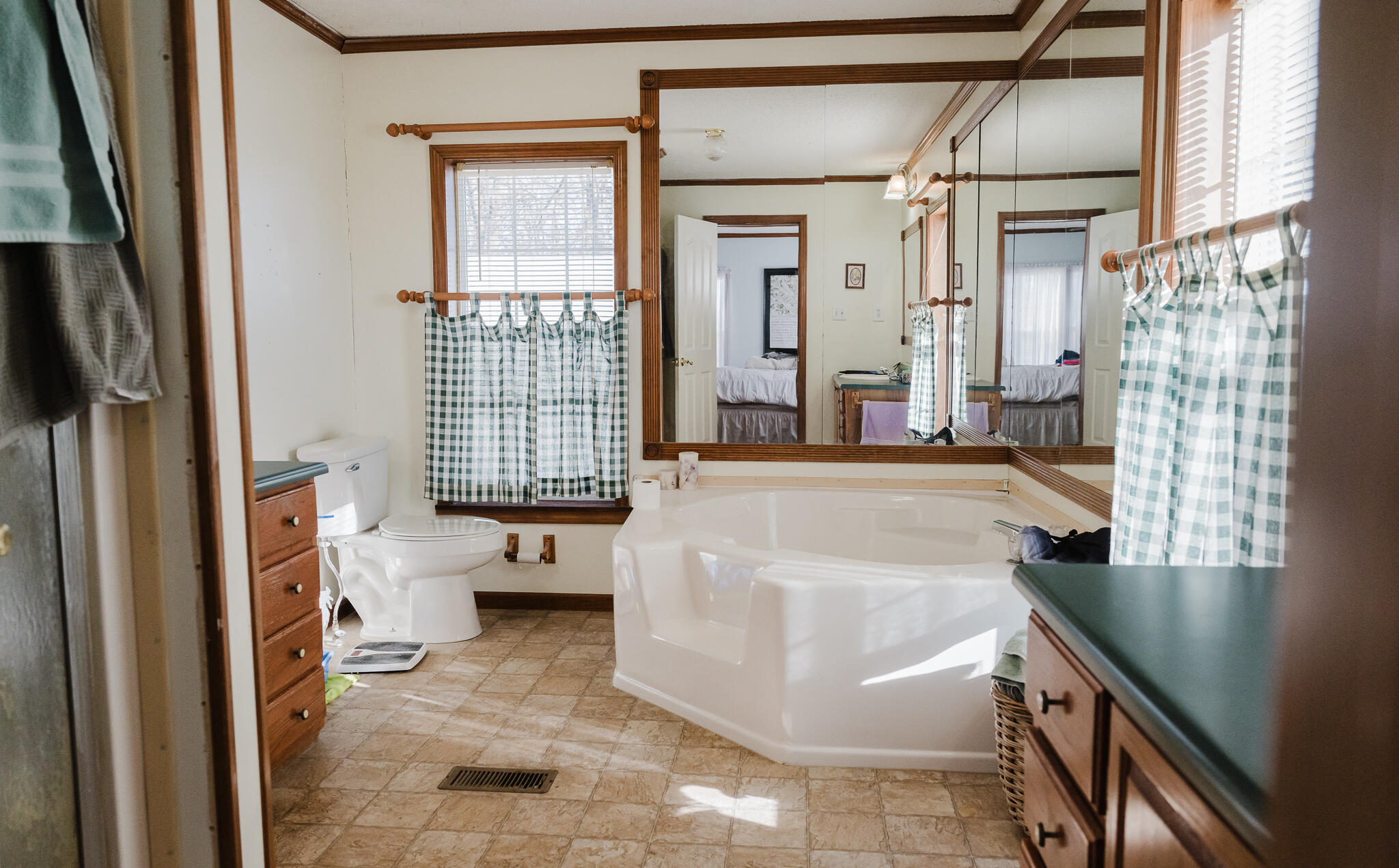 21218 Lawrence 2230 Property Photo 16