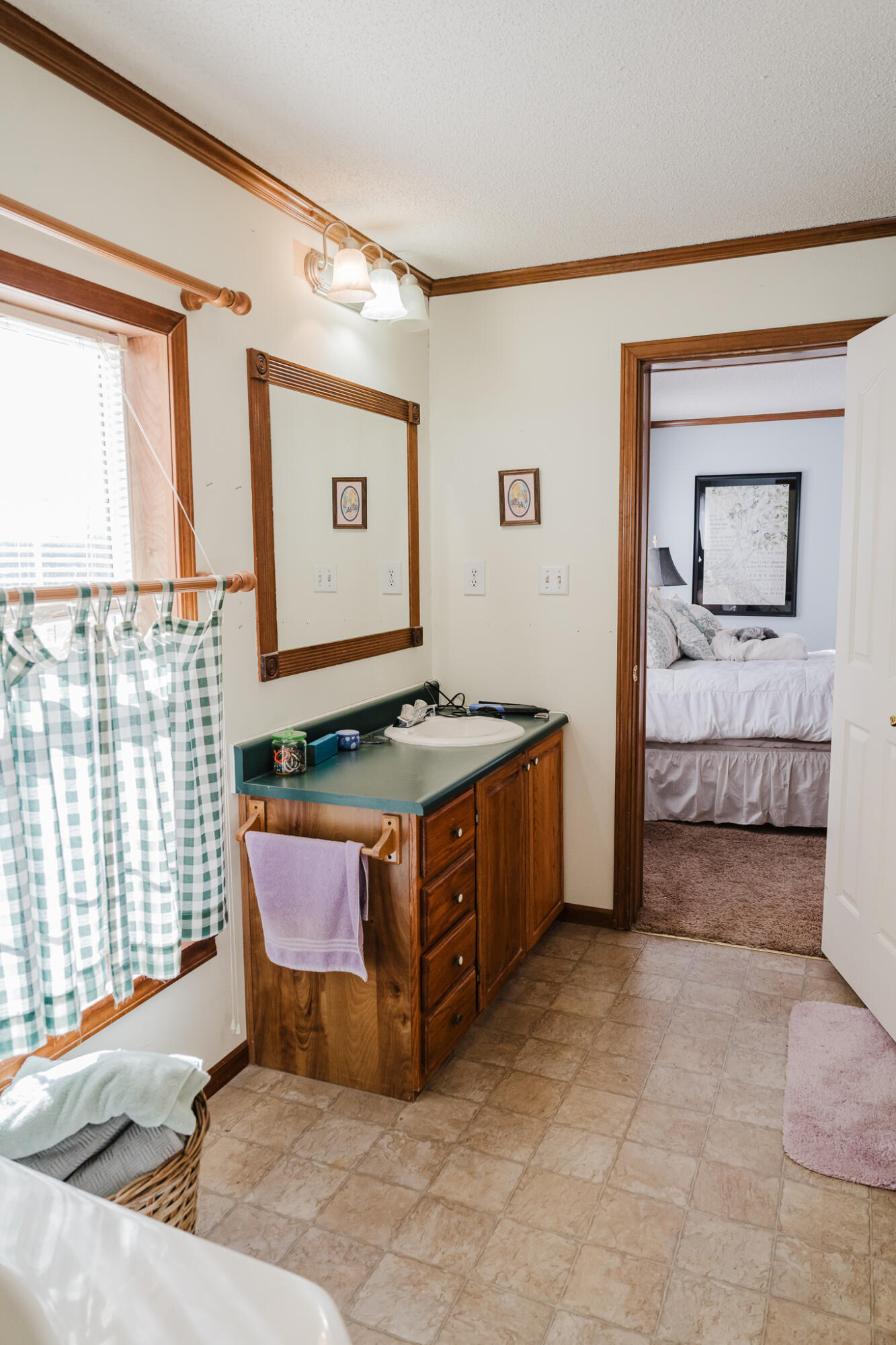 21218 Lawrence 2230 Property Photo 17