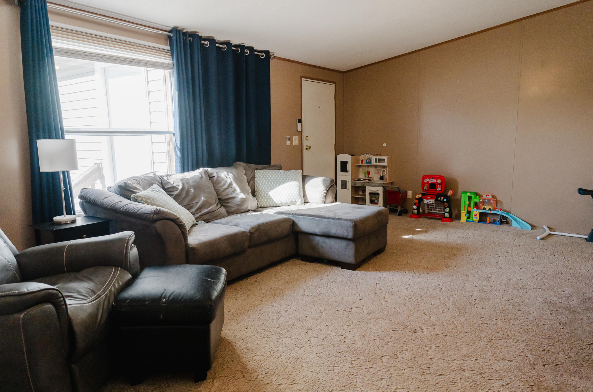 21228 Lawrence 2230 Property Photo 4