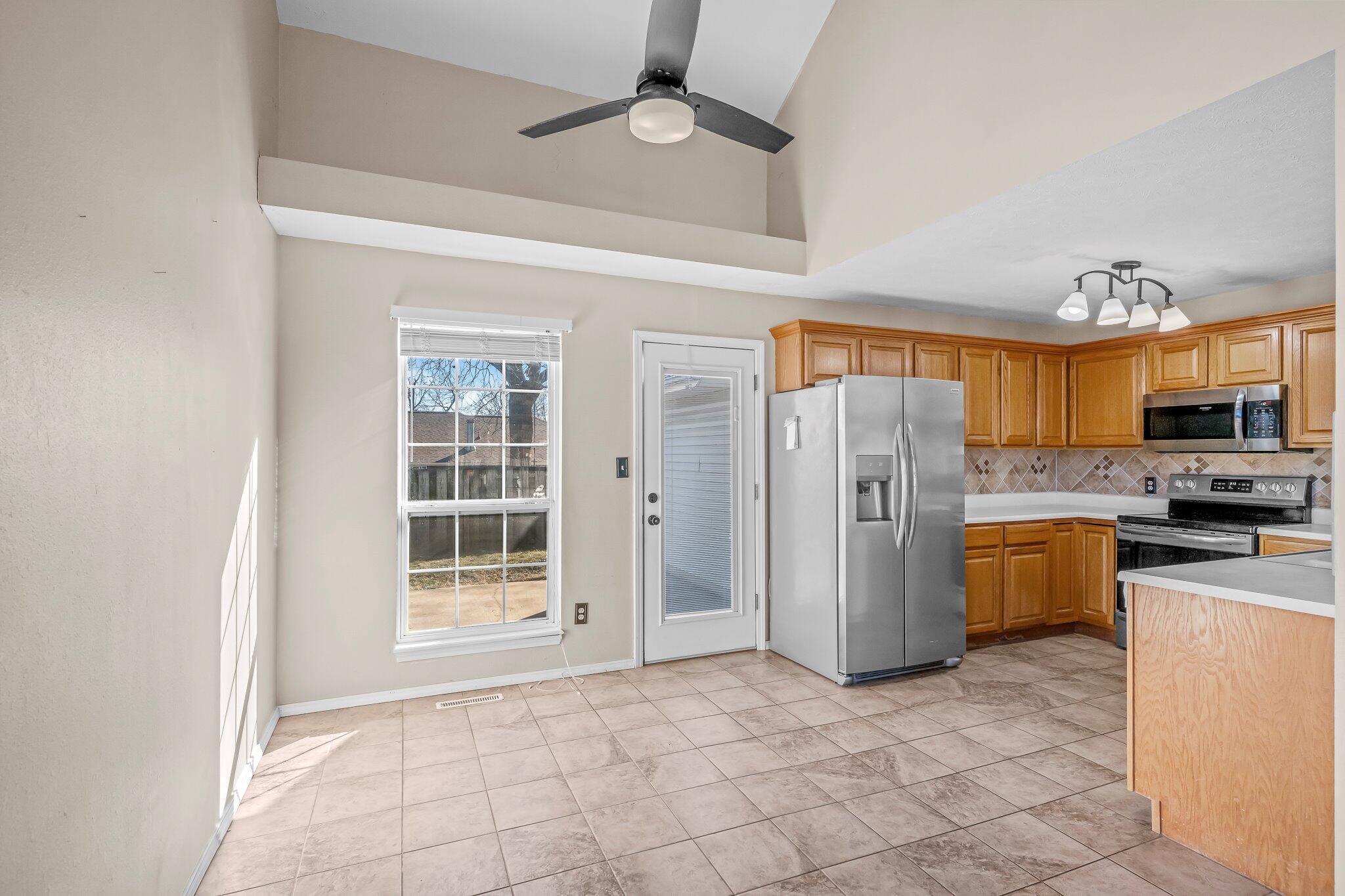 3806 West Jordan Street Property Photo 10