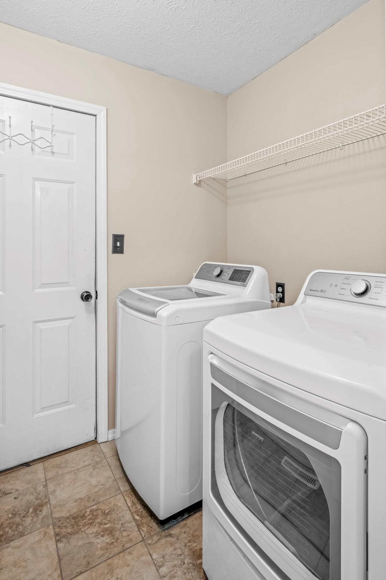 3806 West Jordan Street Property Photo 21