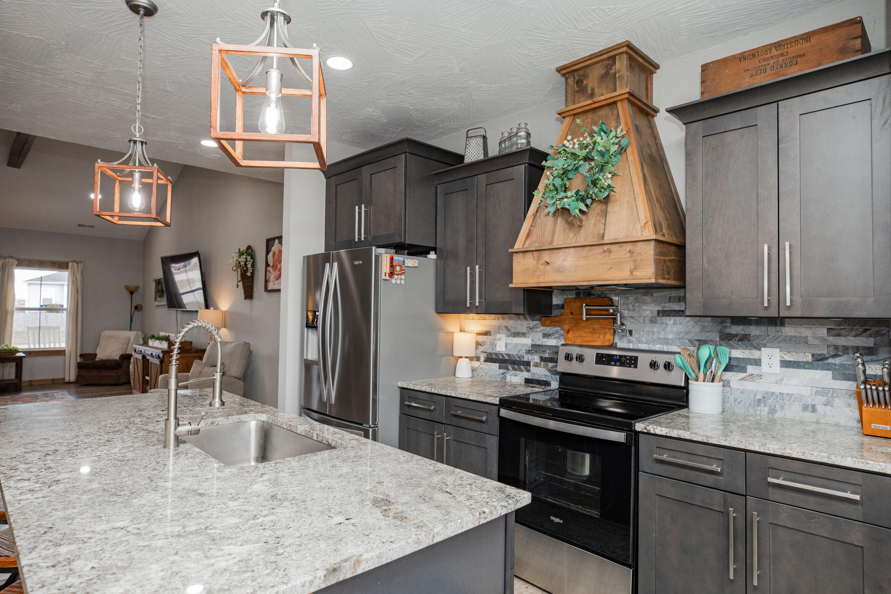 2315 South Sedona Court Property Photo 9