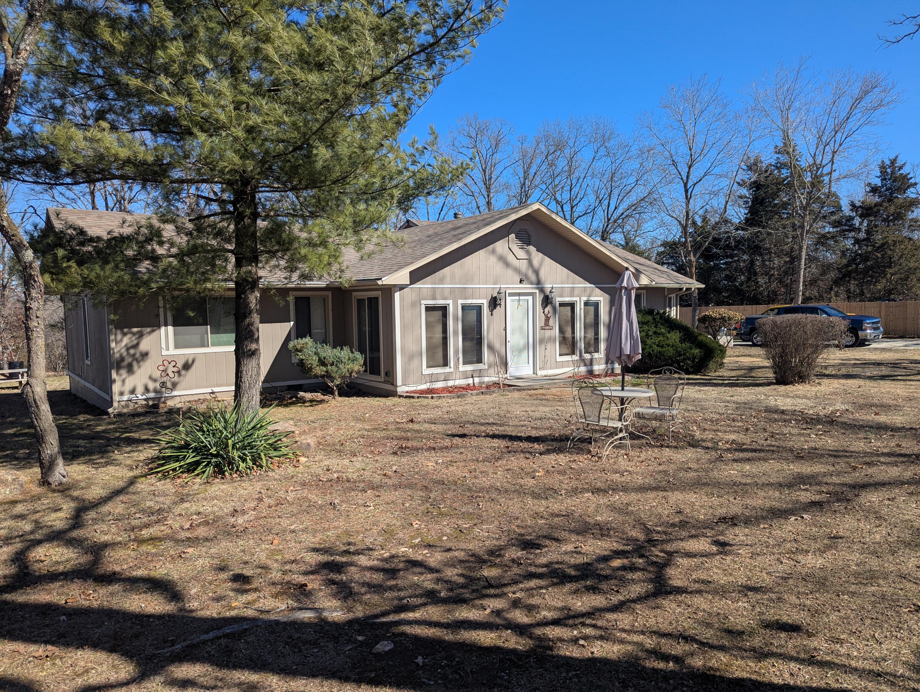 18045 South 1975th Road Property Photo 4