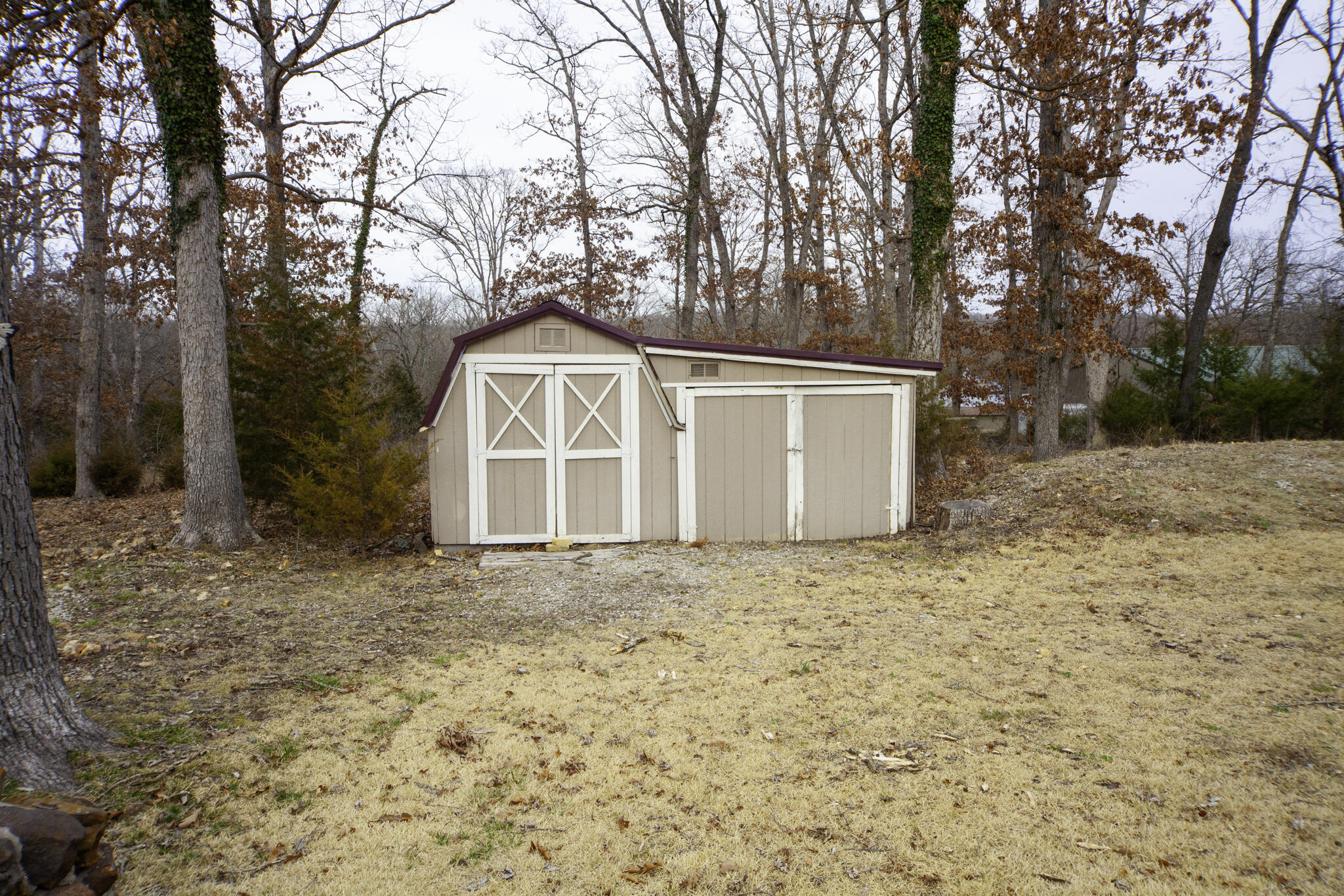 18045 South 1975th Road Property Photo 55