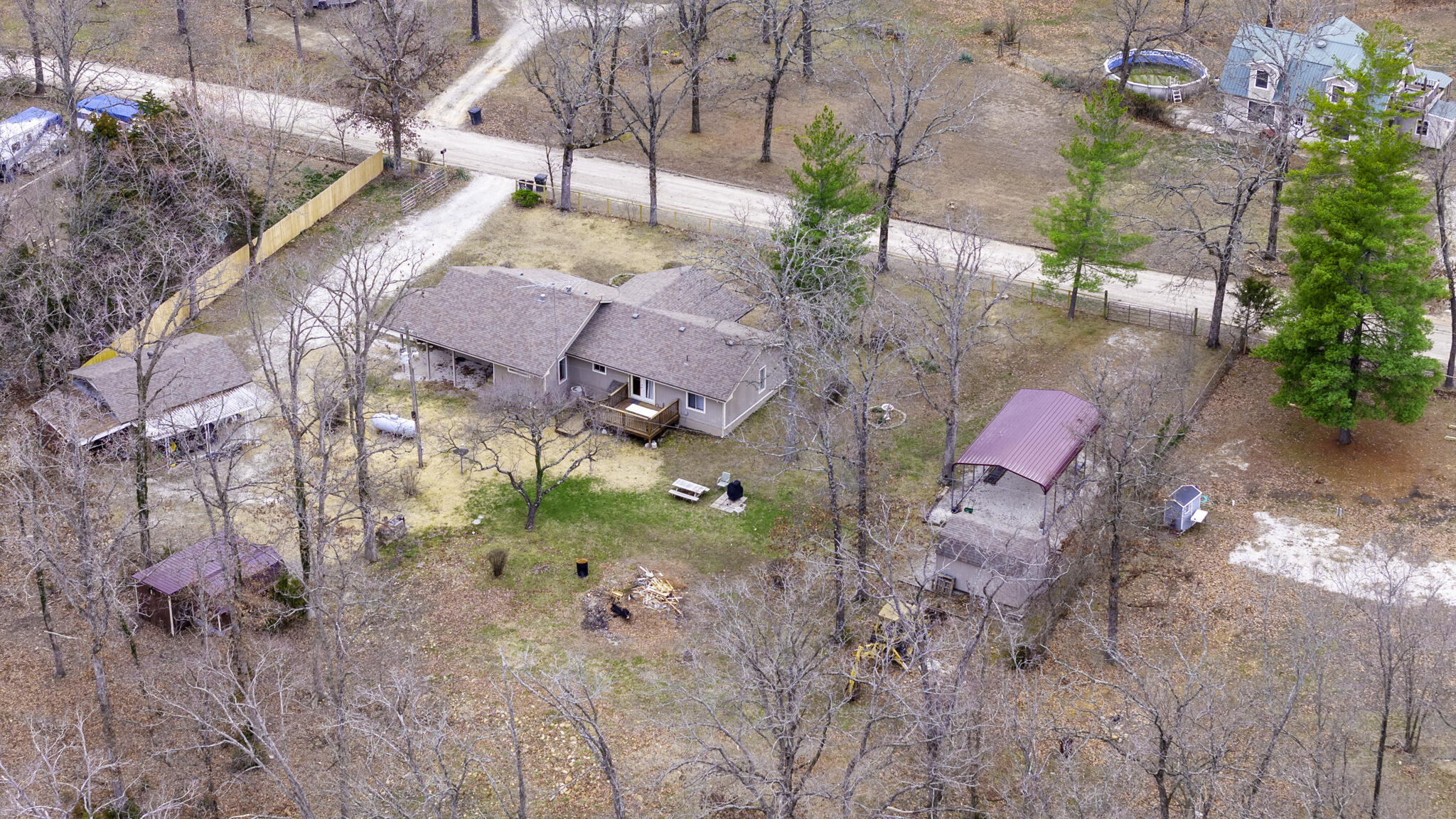 18045 South 1975th Road Property Photo 63