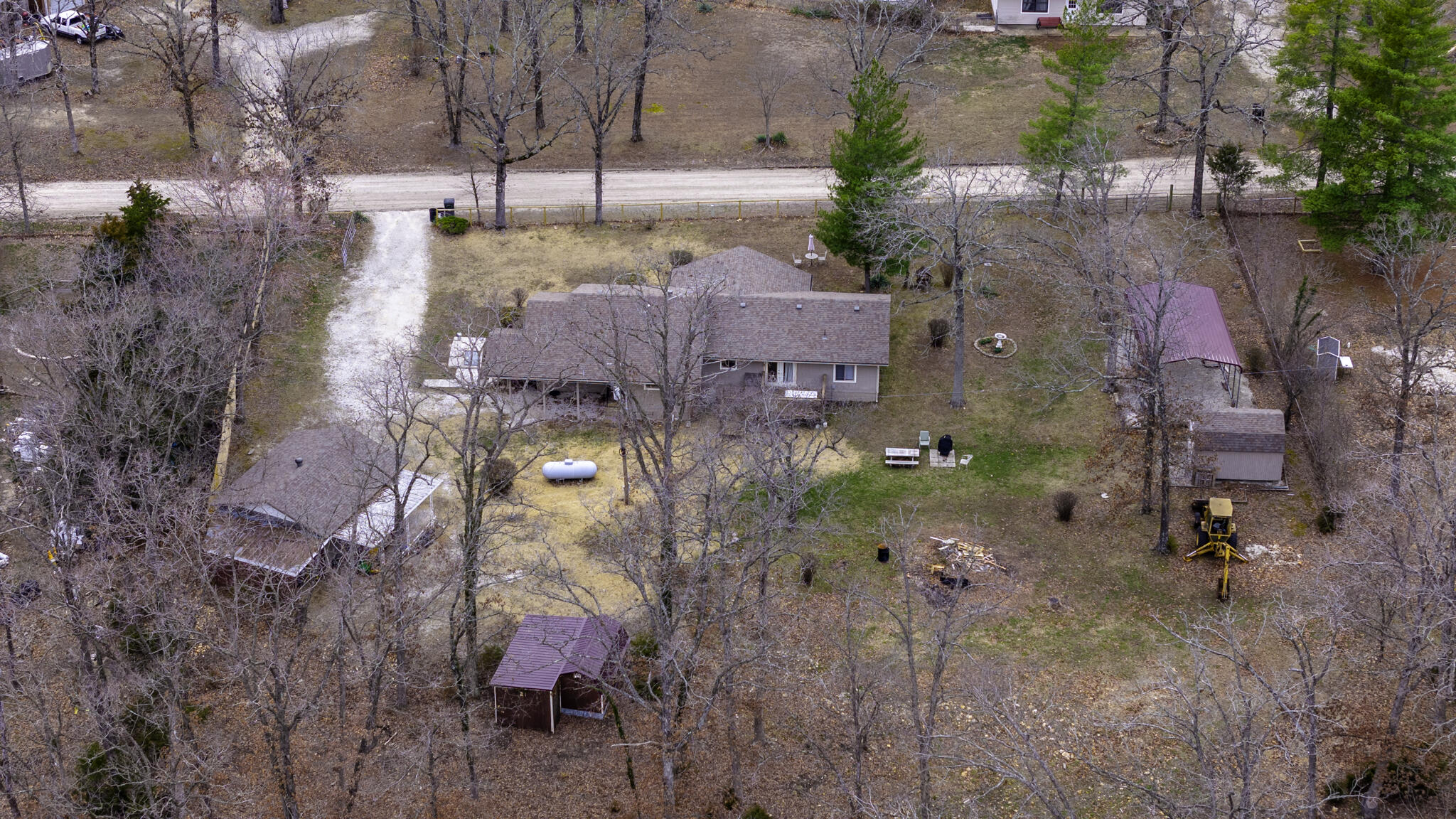 18045 South 1975th Road Property Photo 64