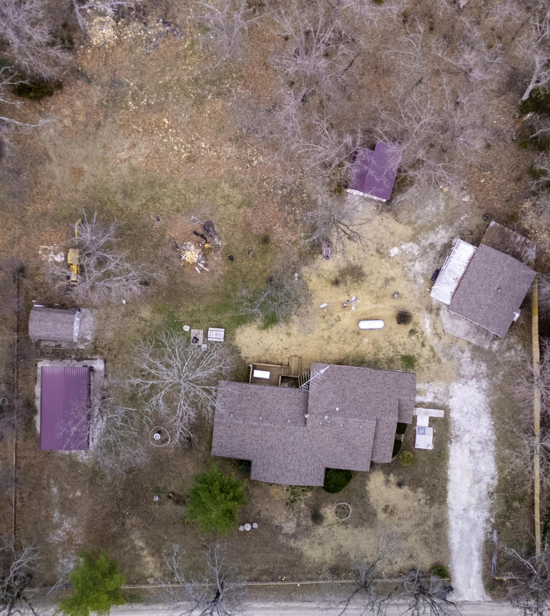 18045 South 1975th Road Property Photo 68