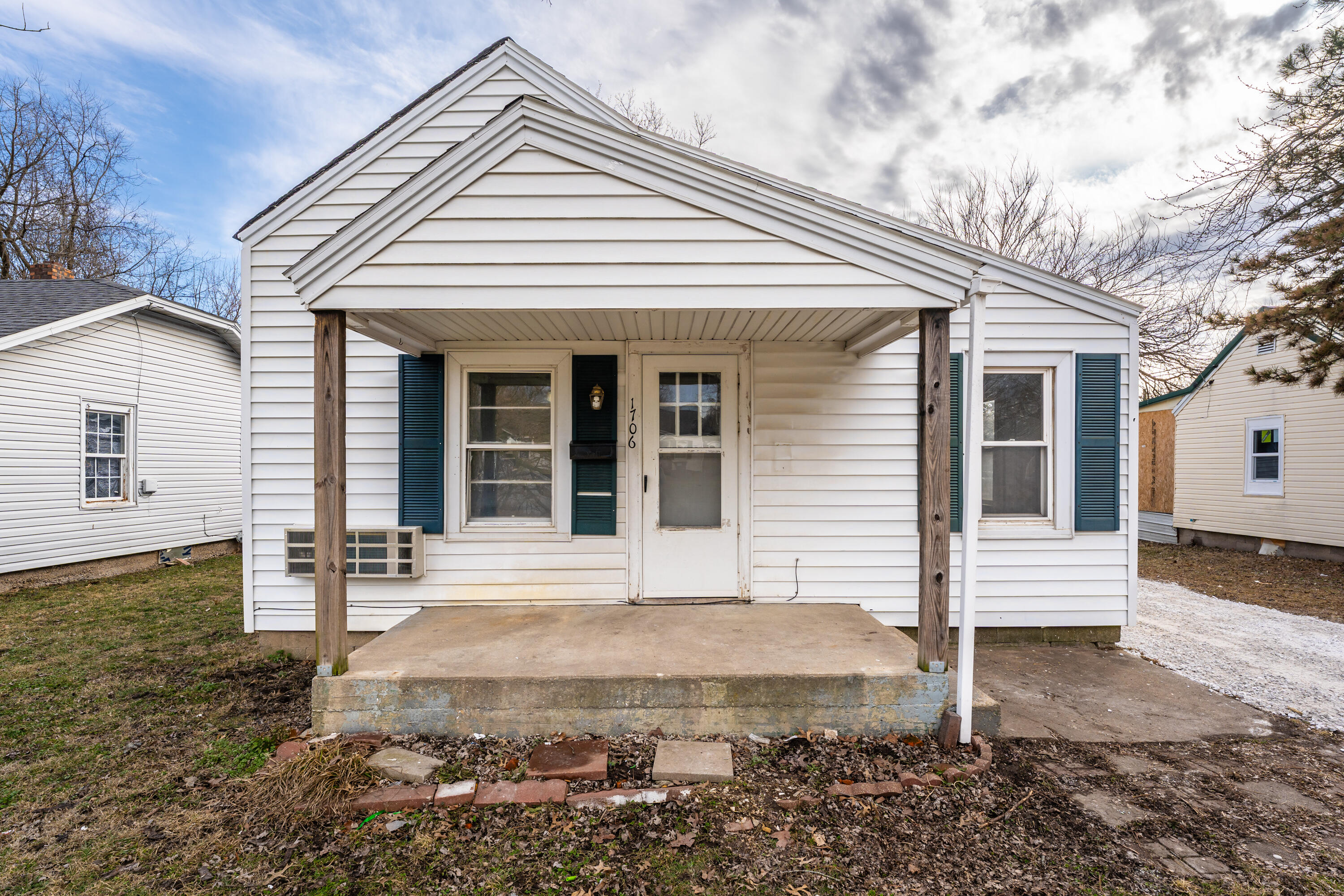 1706 West Thoman Street Property Photo 4