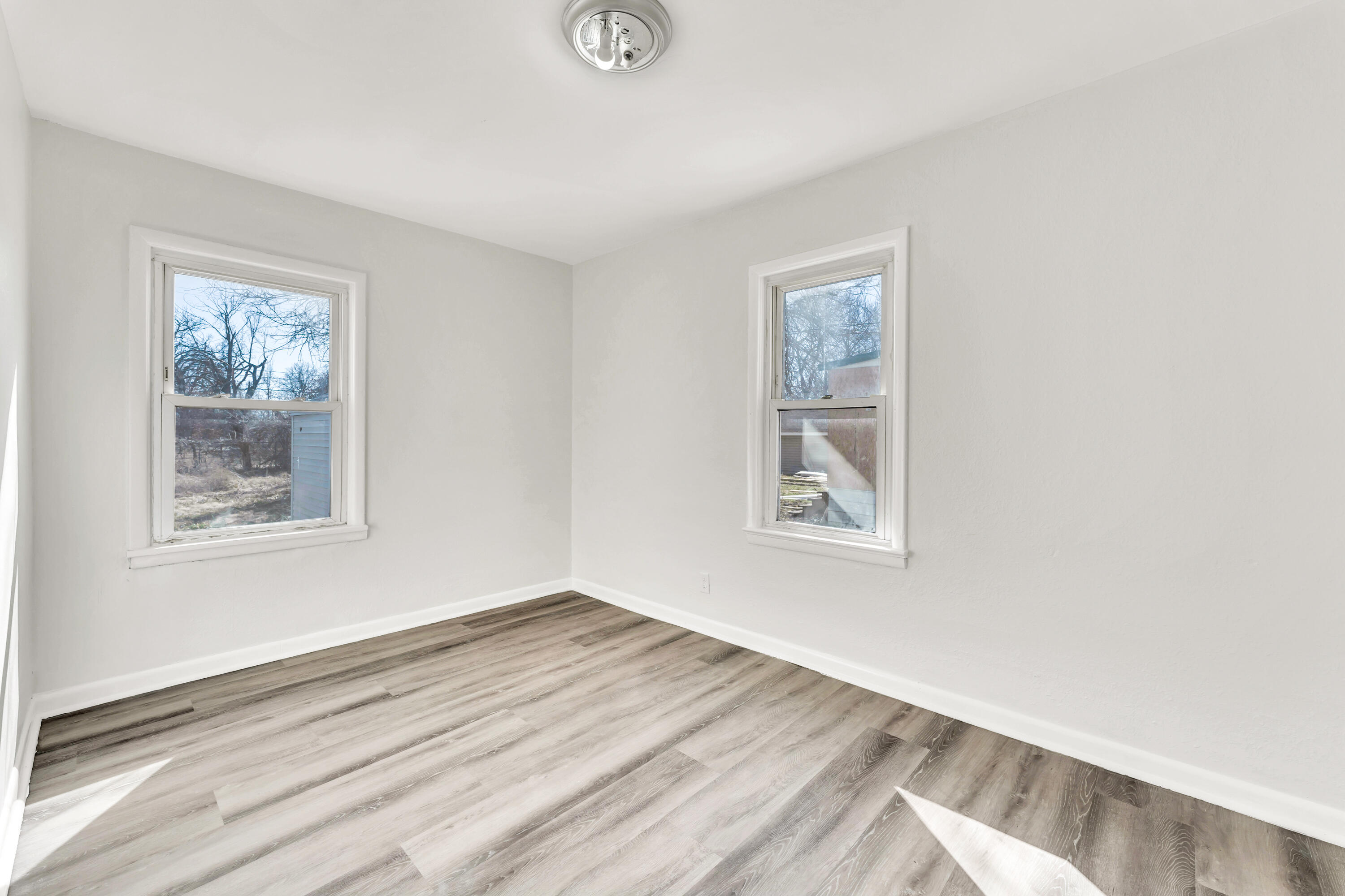 1706 West Thoman Street Property Photo 12