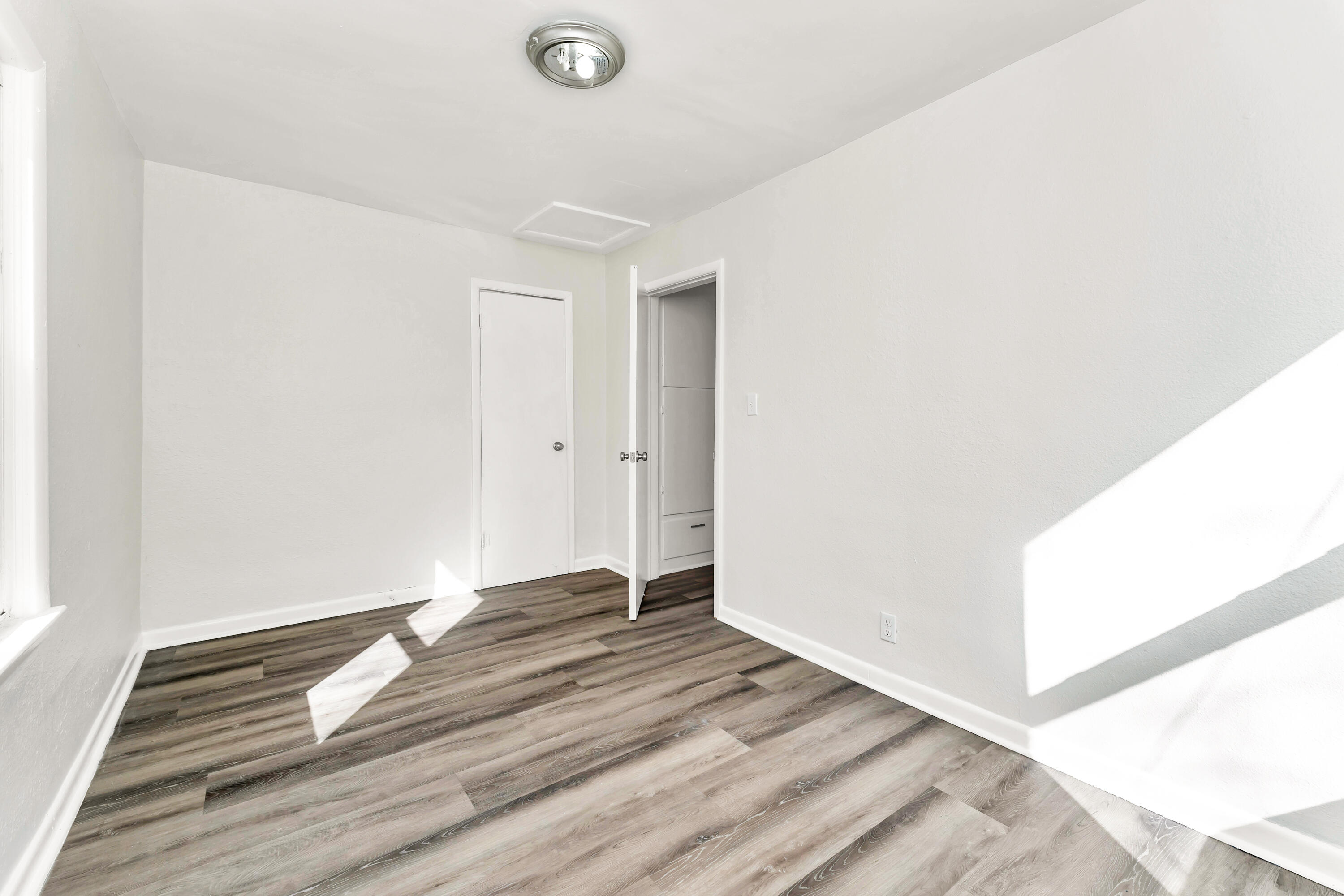 1706 West Thoman Street Property Photo 13