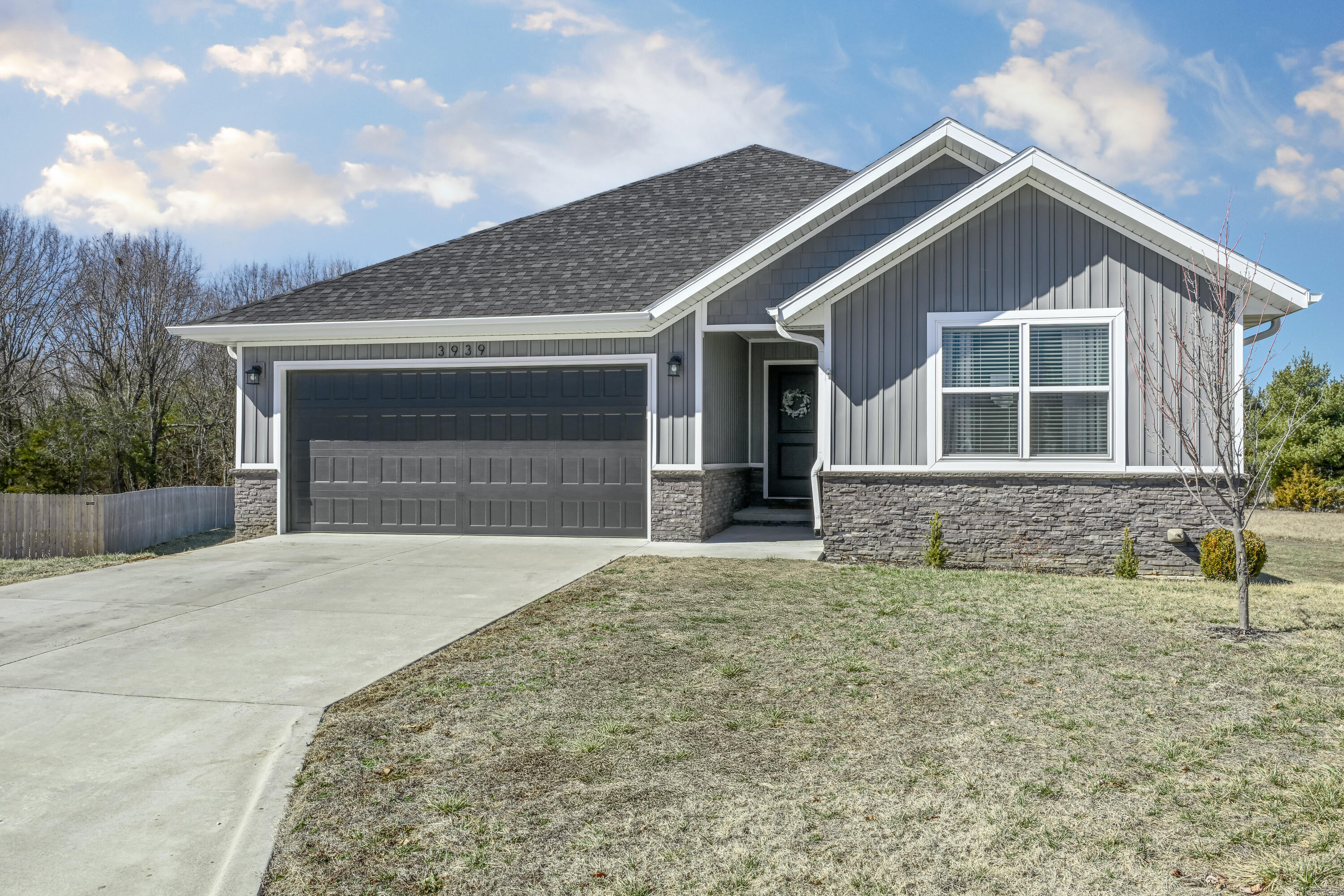 3939 North Spring Branch Court Property Photo 2