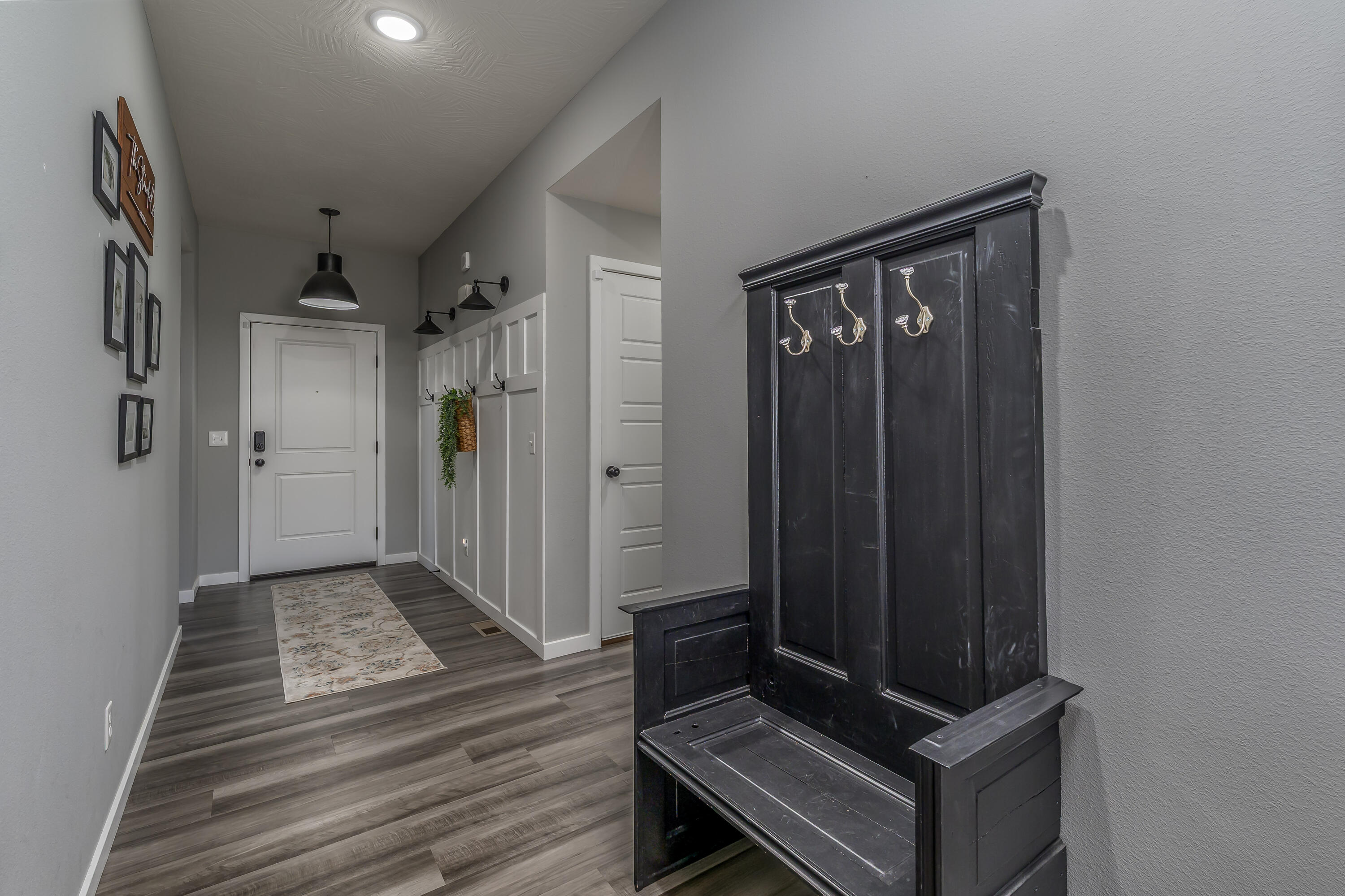 3939 North Spring Branch Court Property Photo 5