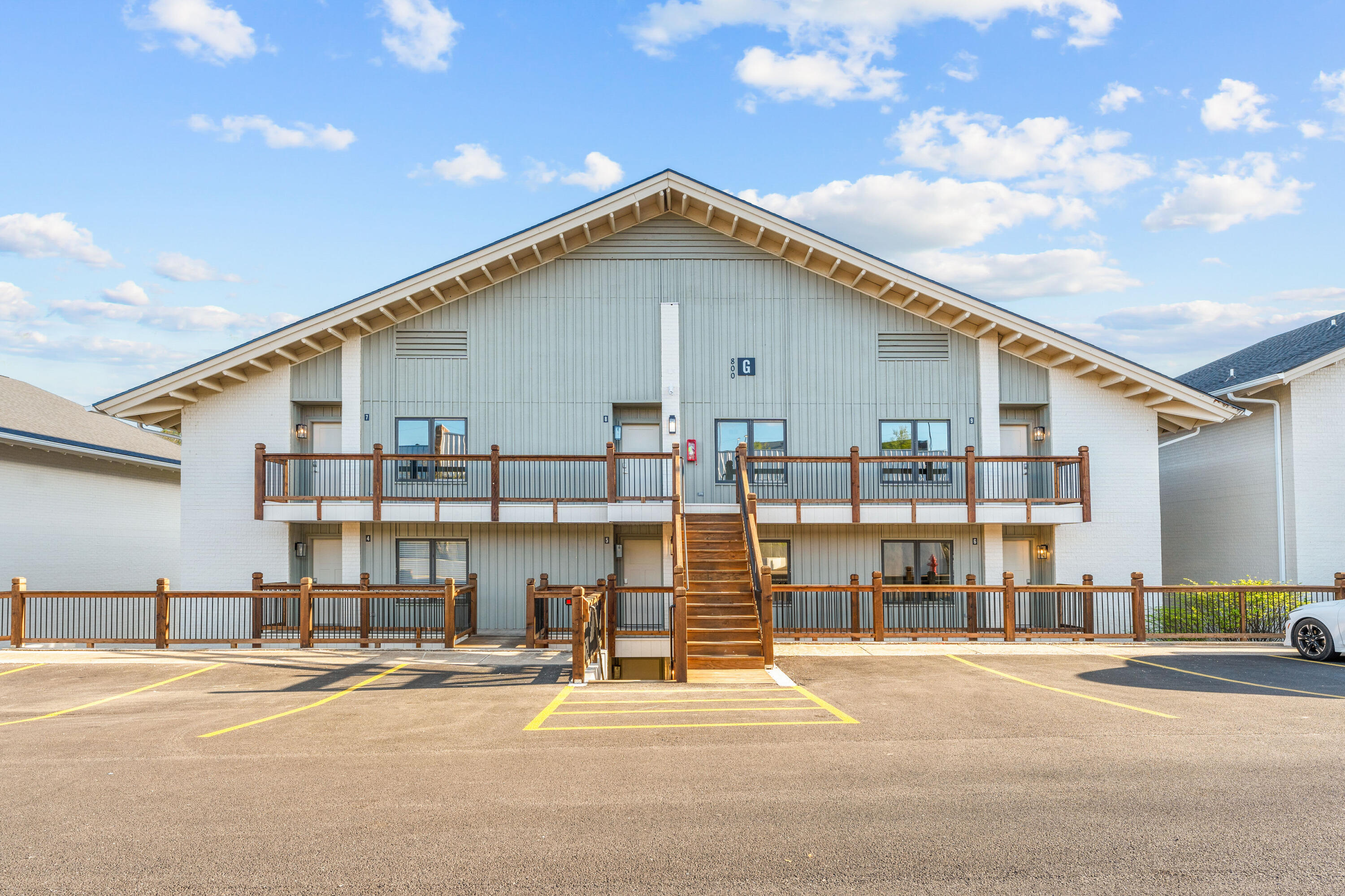 403 Veterans Boulevard Property Photo