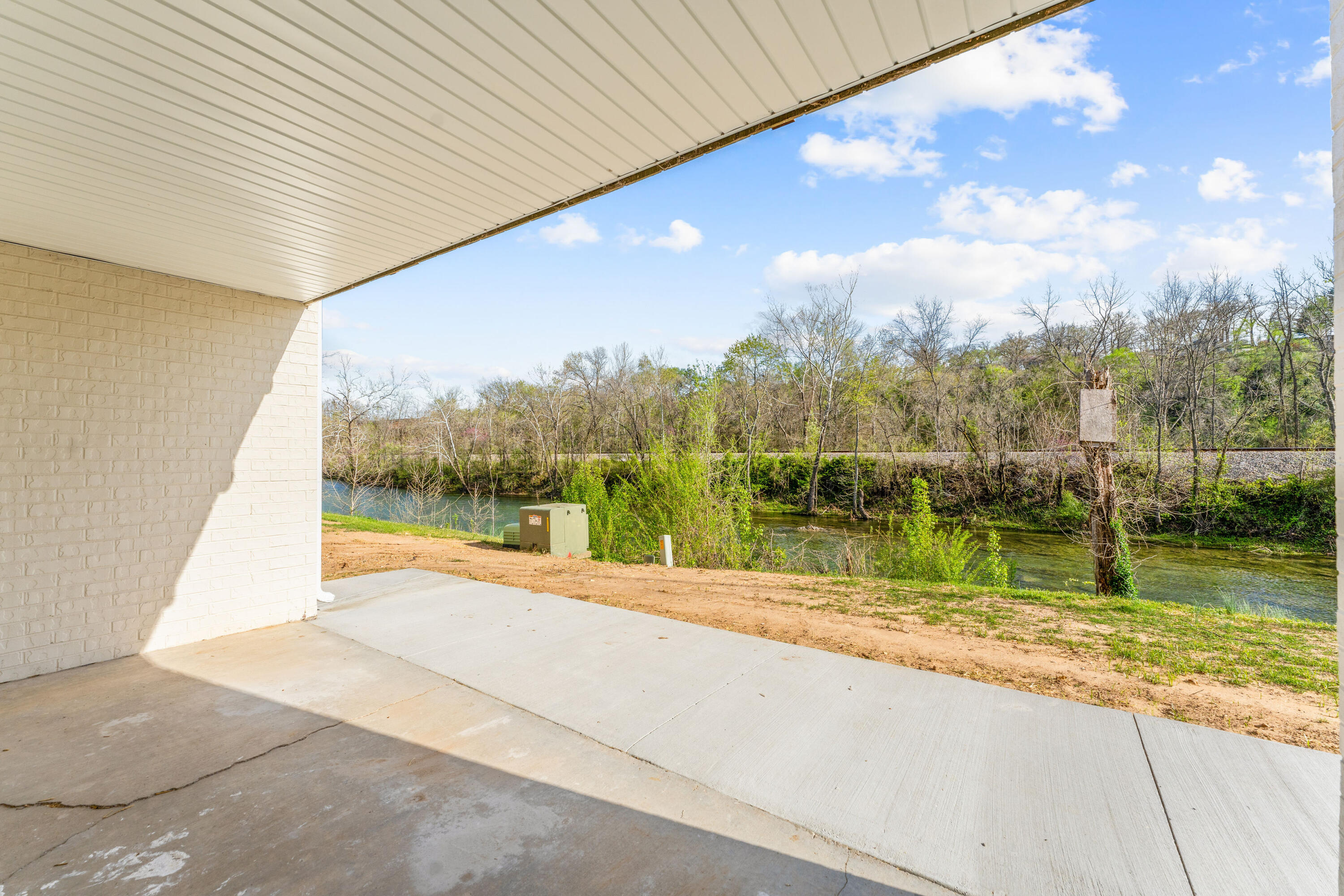 403 Veterans Boulevard Property Photo 2