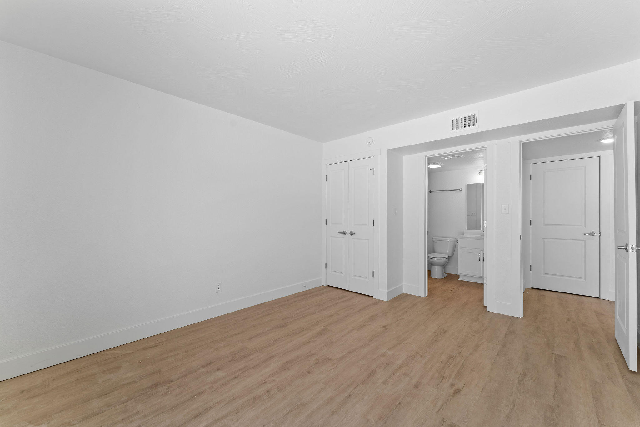 403 Veterans Boulevard Property Photo 10