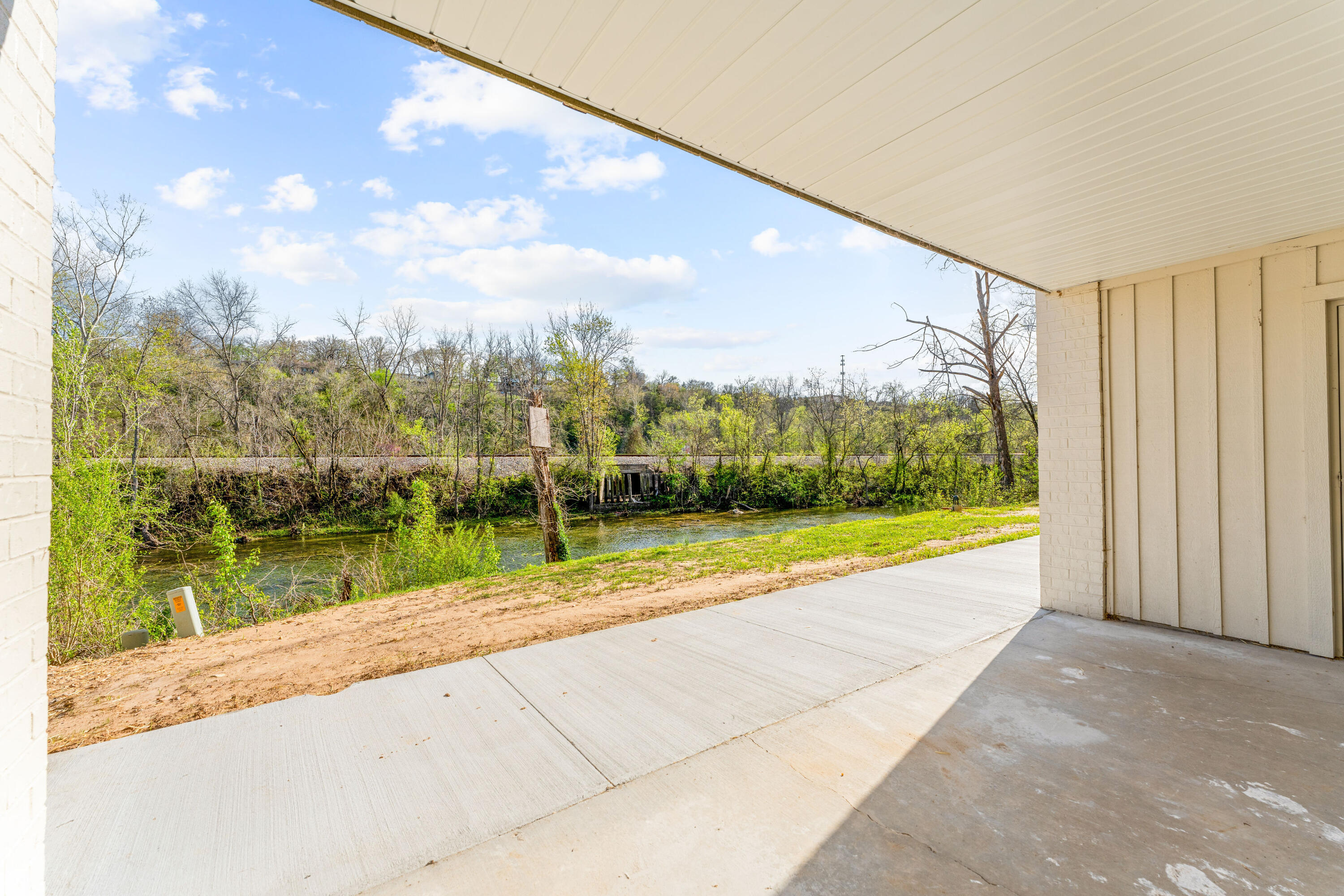 403 Veterans Boulevard Property Photo 13