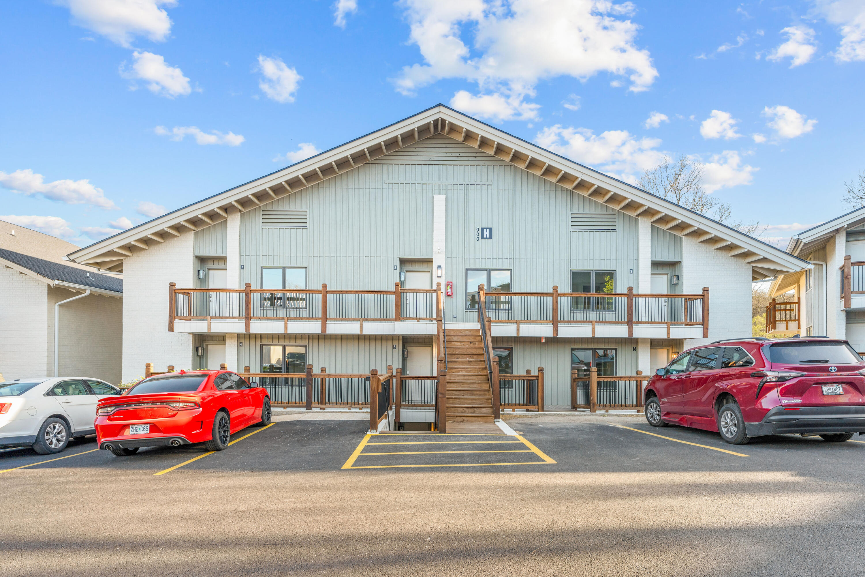 403 Veterans Boulevard Property Photo
