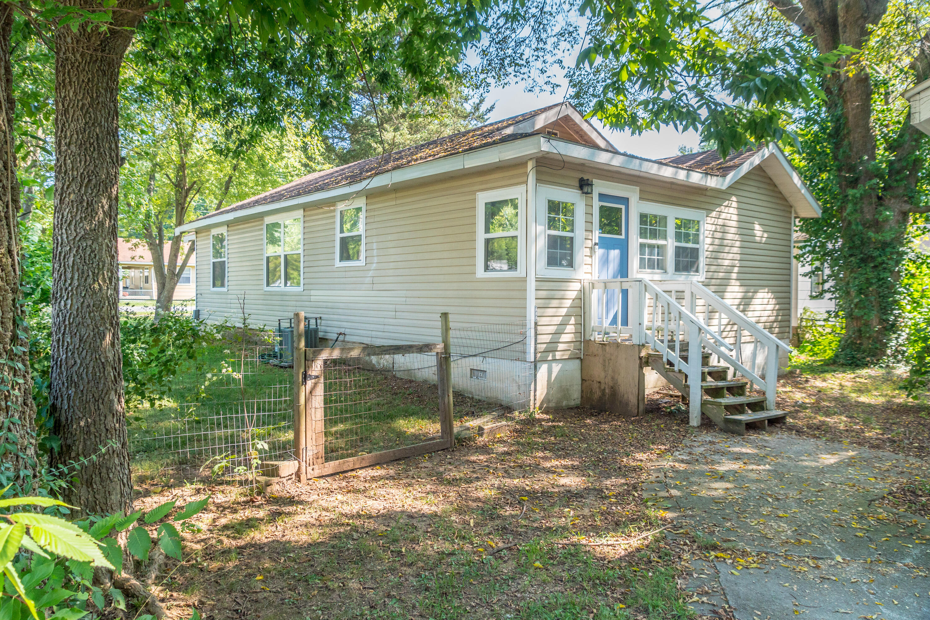 2226 West Mount Vernon Street Property Photo 24