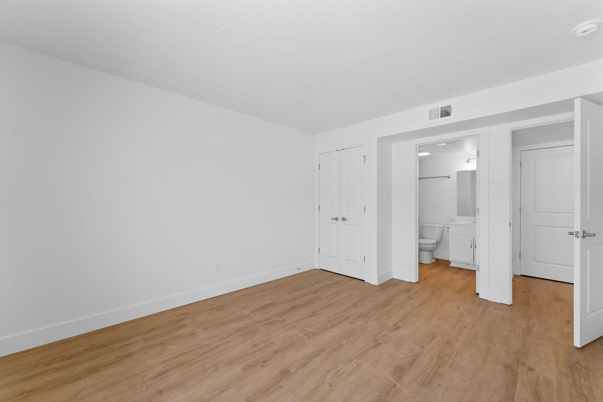 403 Veterans Boulevard Property Photo 11