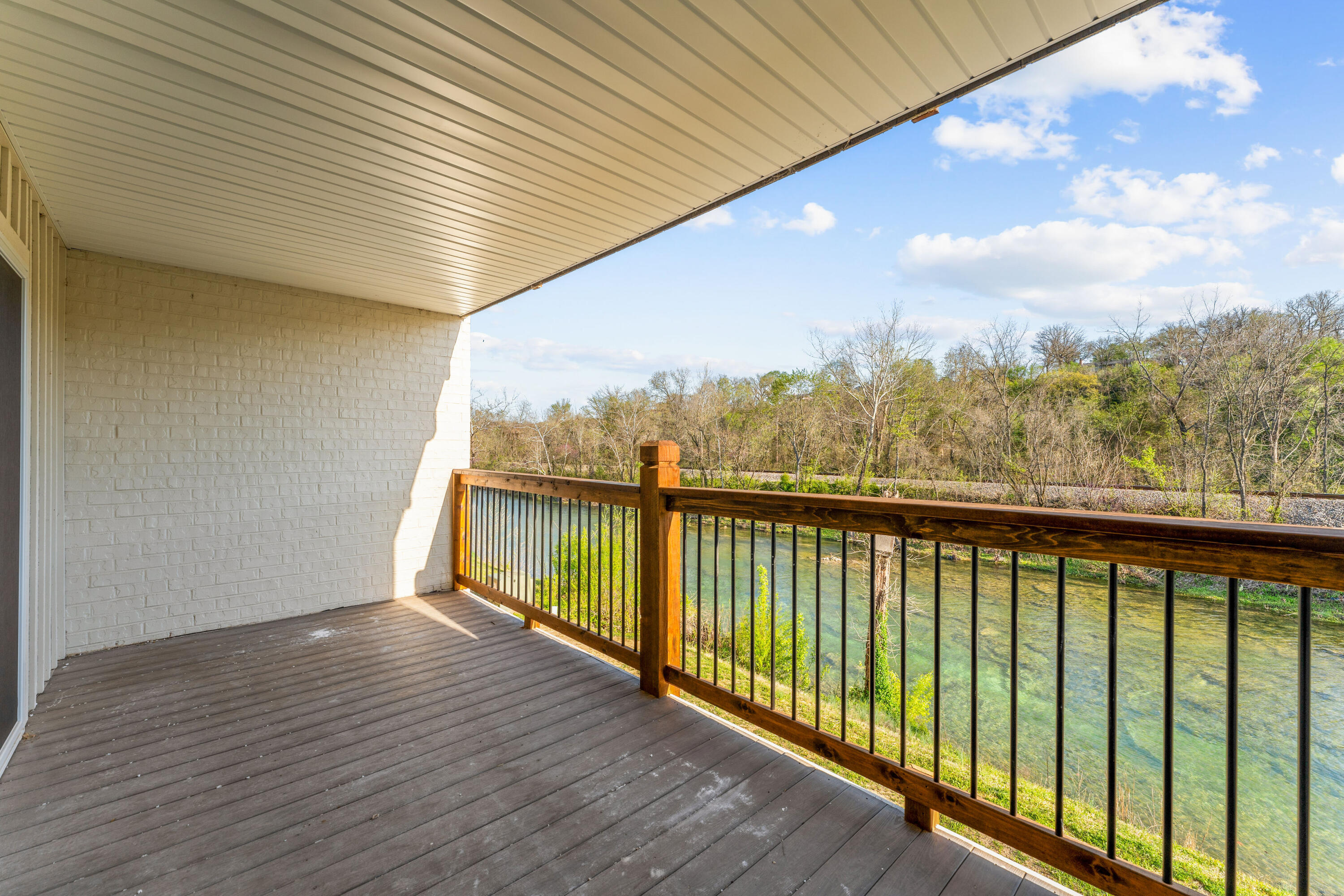403 Veterans Boulevard Property Photo 16