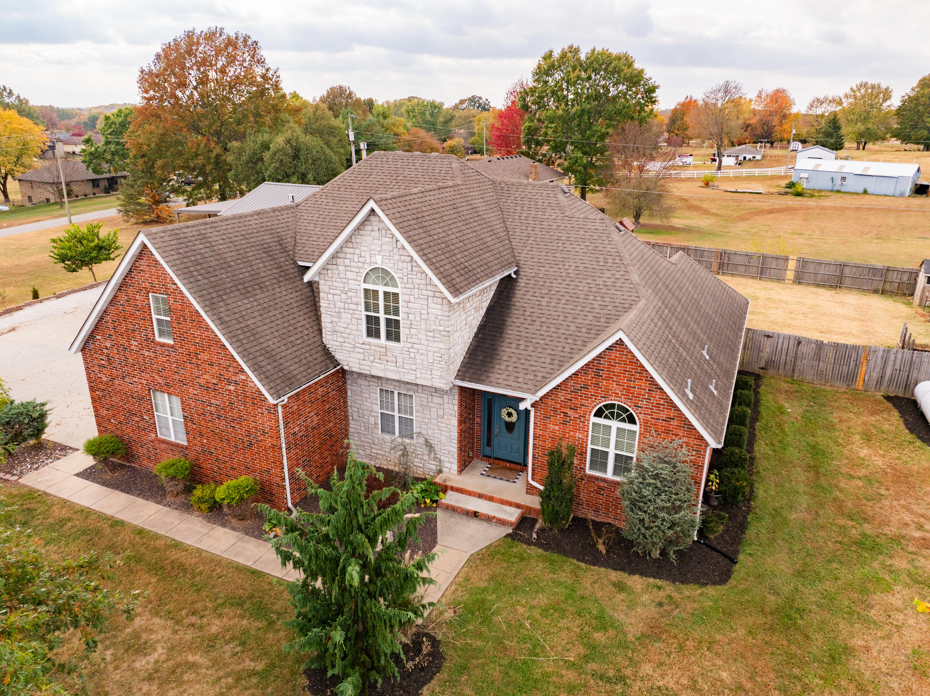 1317 West Gooch Road Property Photo 2