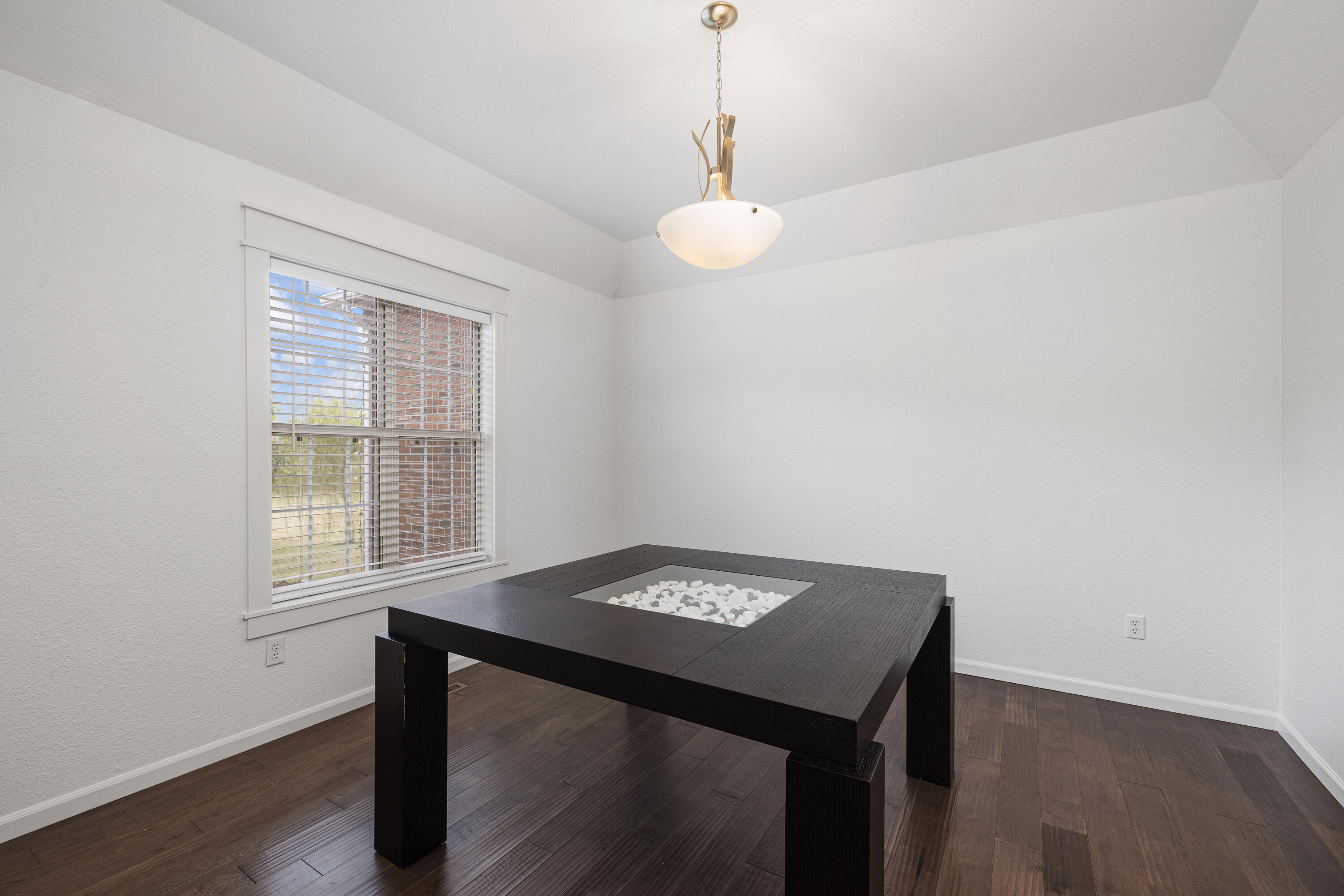 1317 West Gooch Road Property Photo 8