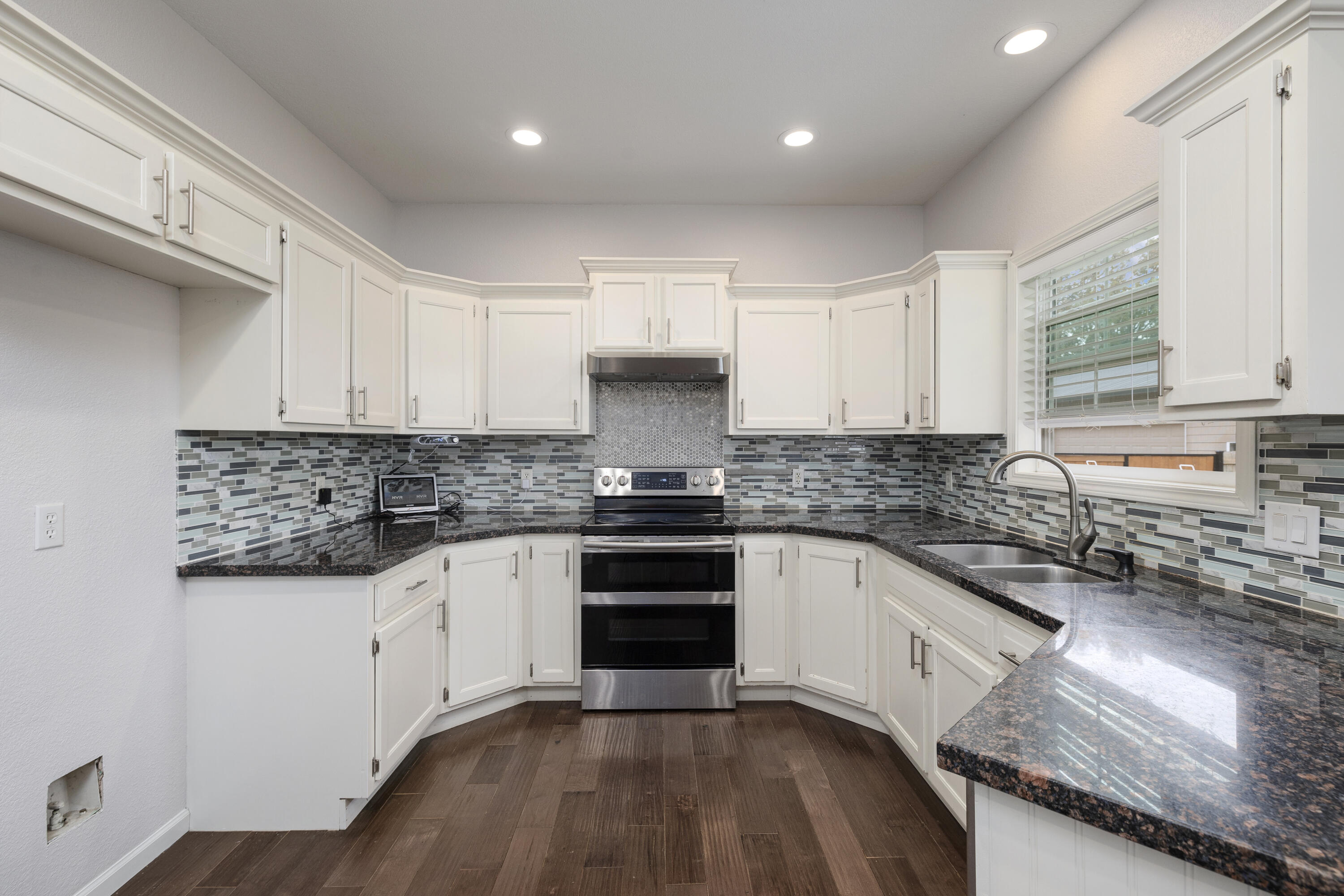 1317 West Gooch Road Property Photo 19