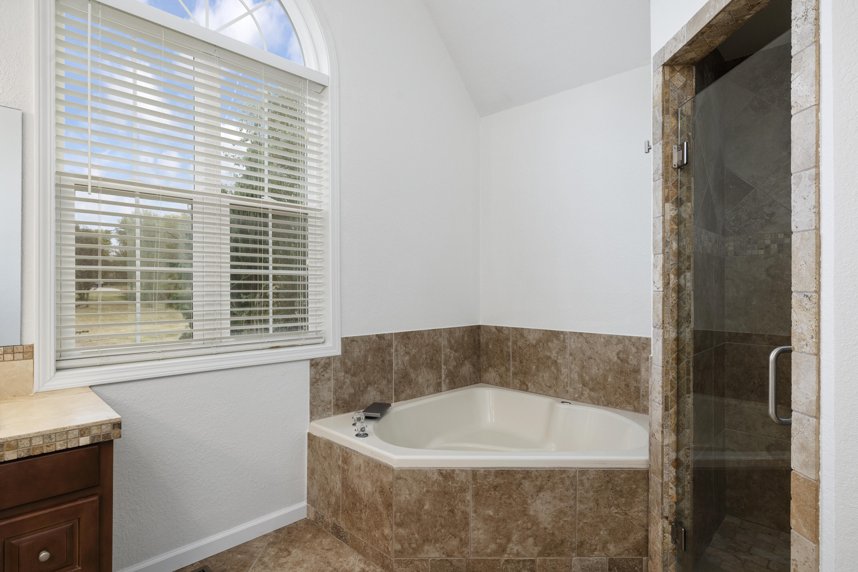 1317 West Gooch Road Property Photo 34