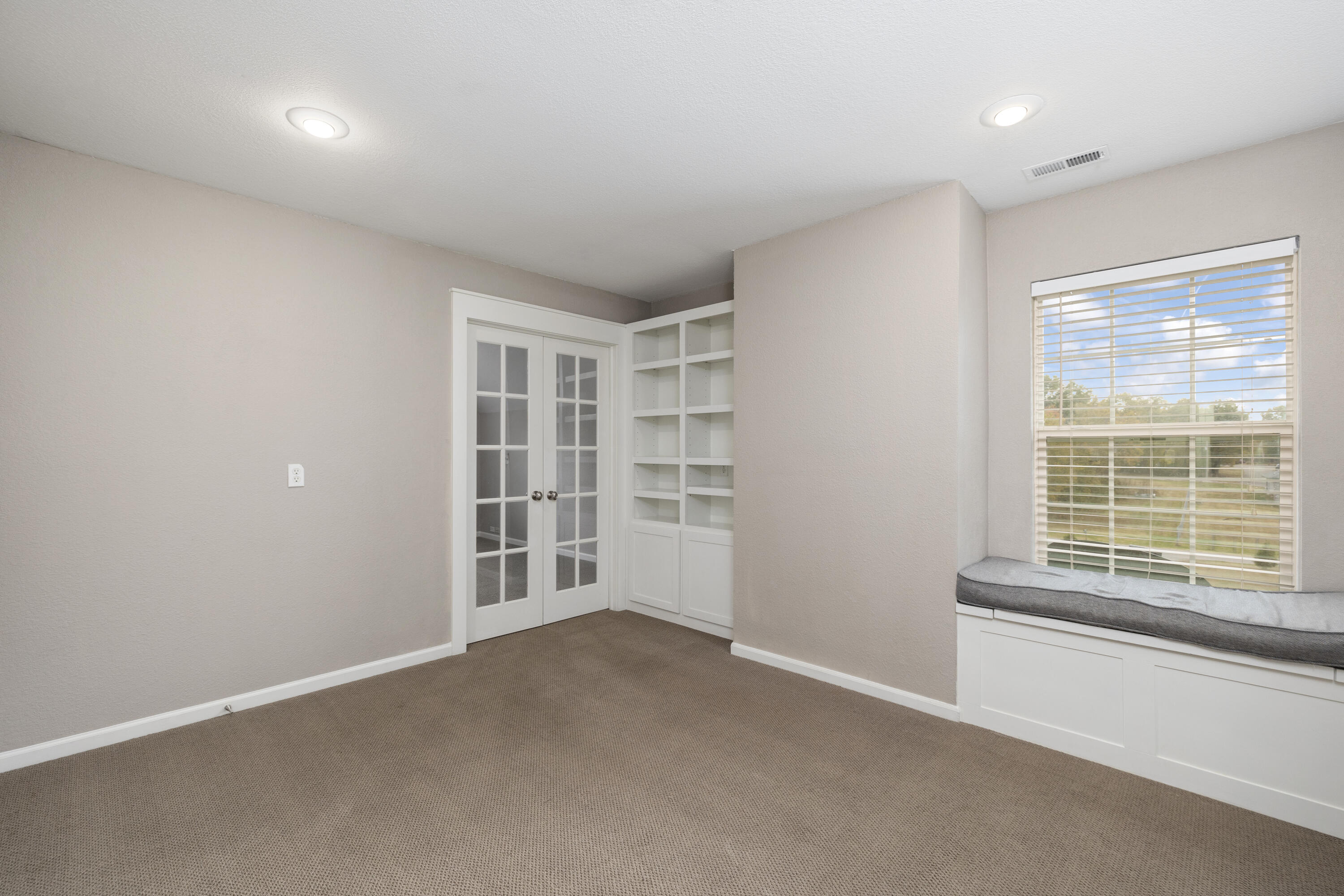 1317 West Gooch Road Property Photo 41