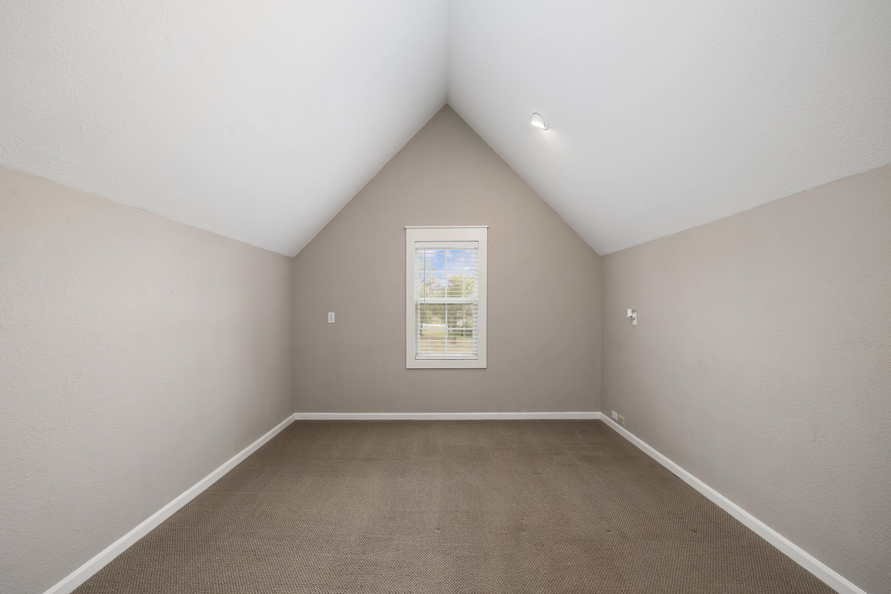 1317 West Gooch Road Property Photo 43