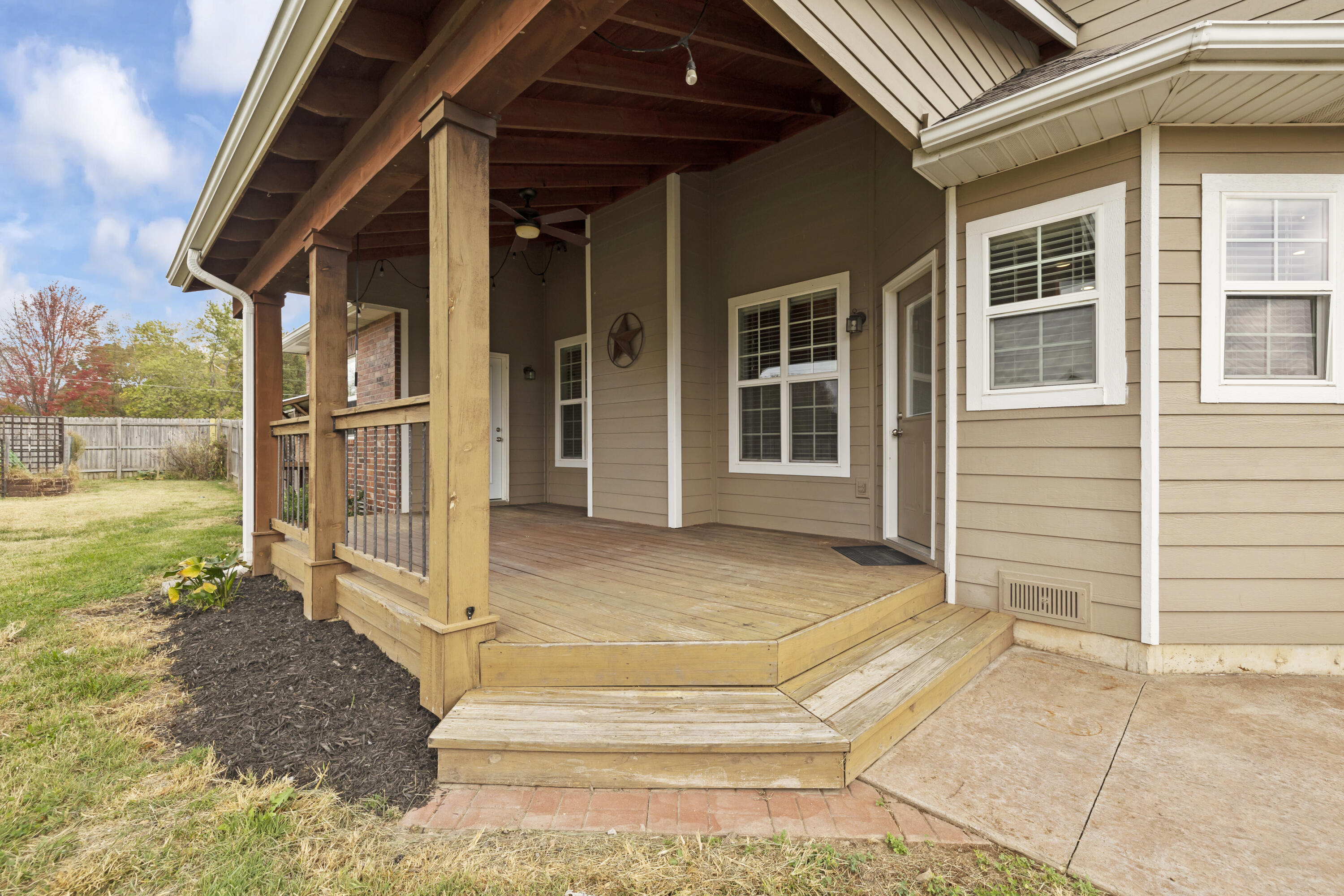1317 West Gooch Road Property Photo 49