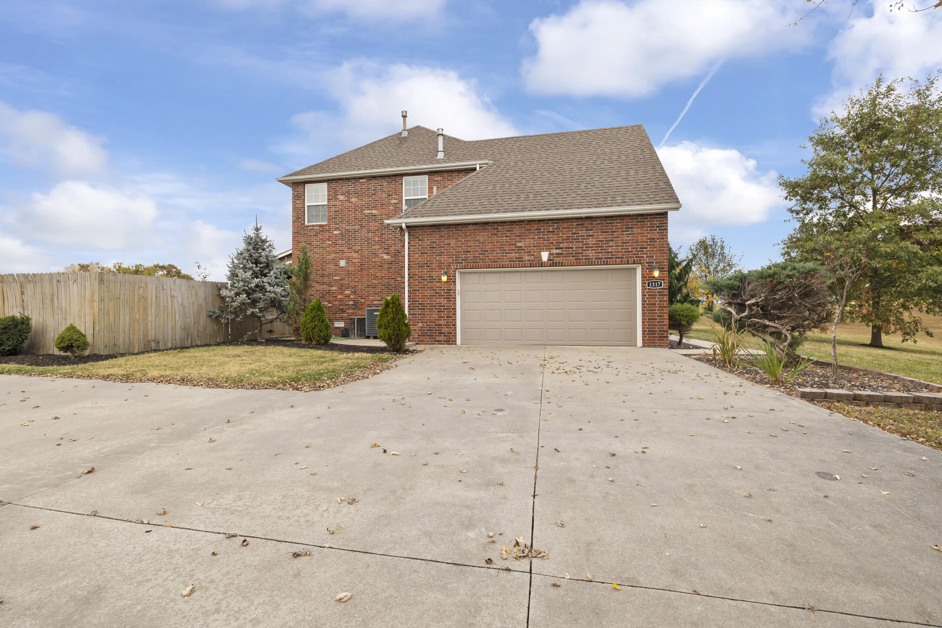 1317 West Gooch Road Property Photo 60