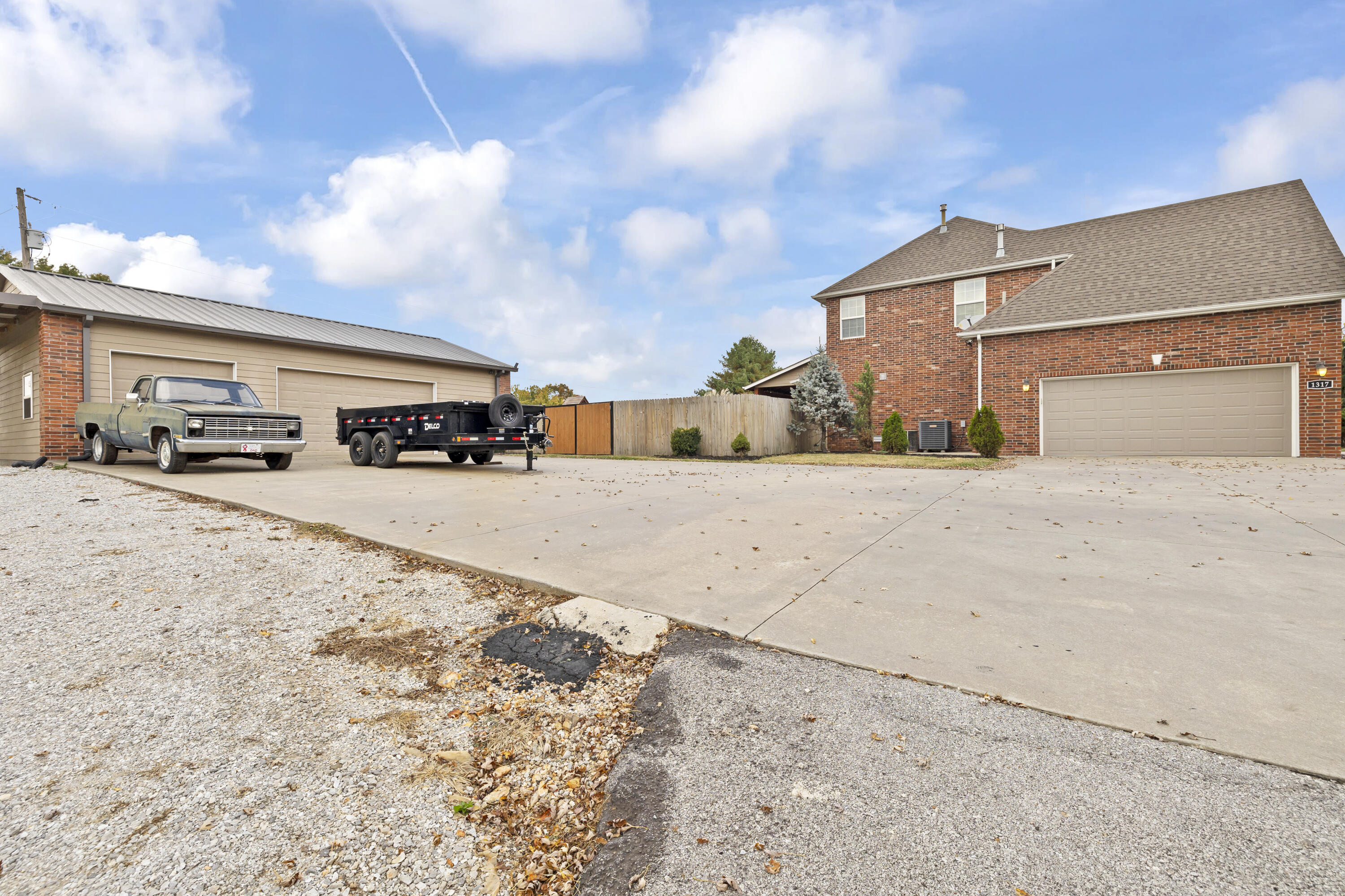 1317 West Gooch Road Property Photo 62