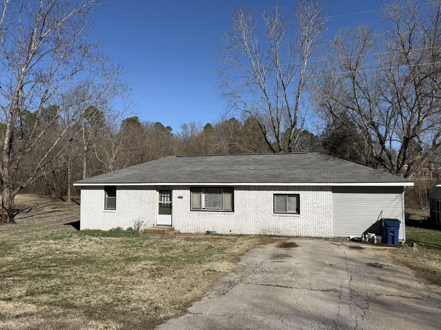 1075 Bethel Avenue Property Photo 1