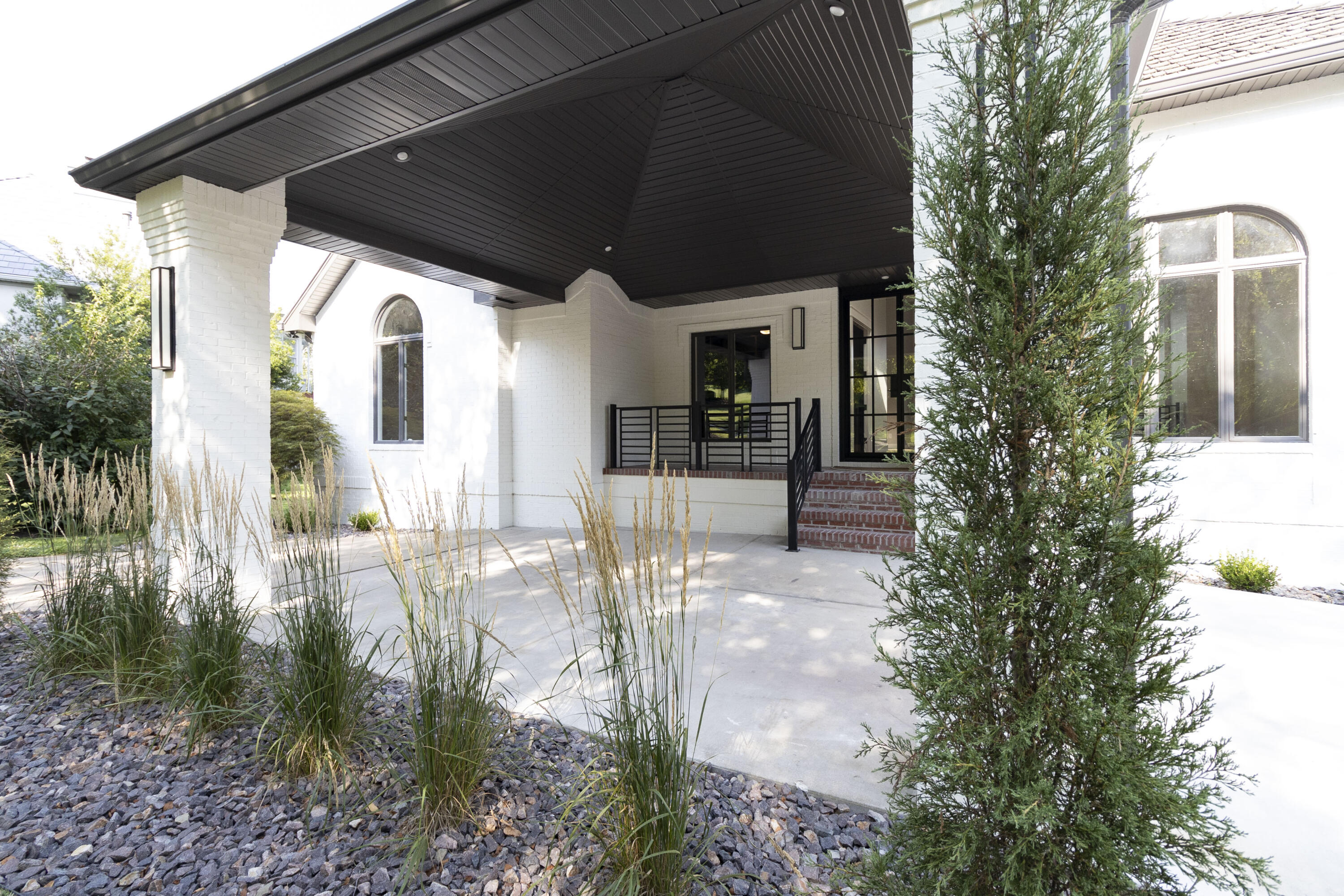 5614 South Castlebay Drive Property Photo 4