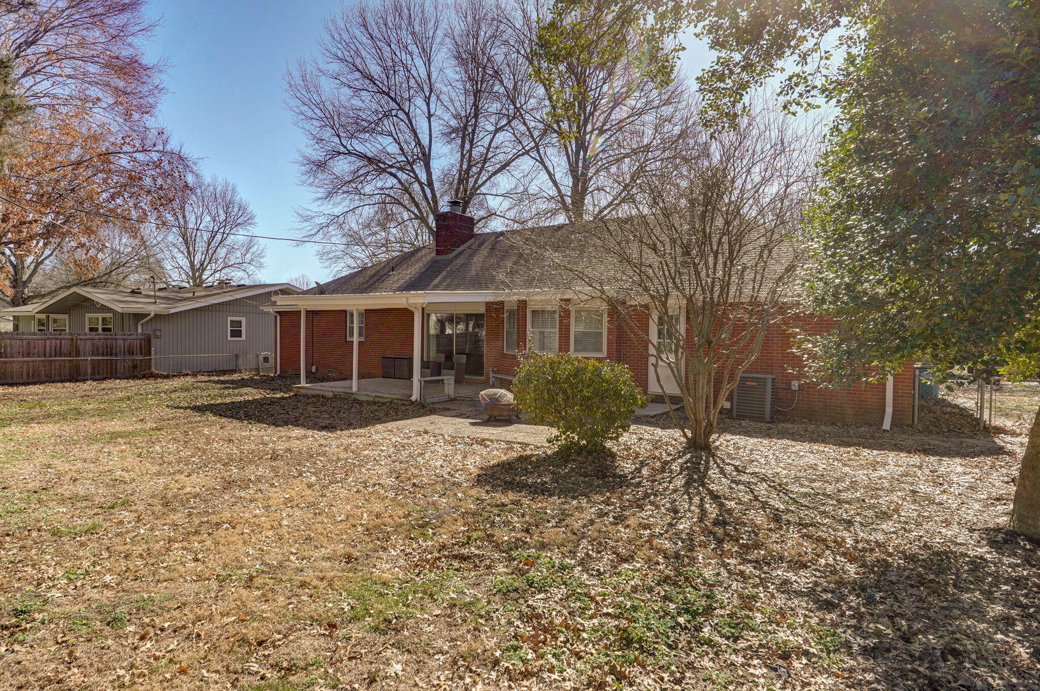 1919 East Meadow Drive Property Photo 28
