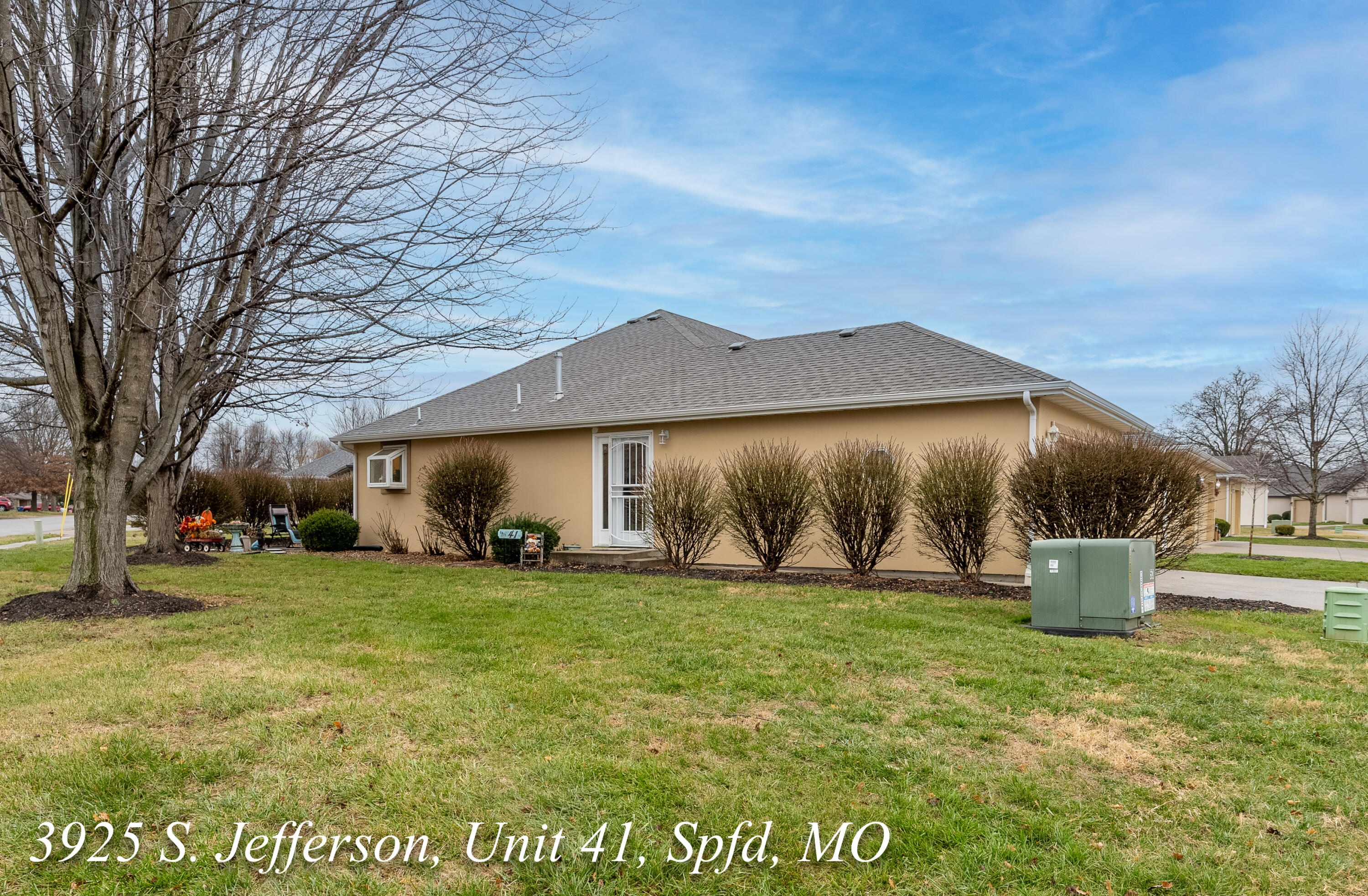 3925 South Jefferson Avenue Property Photo 1