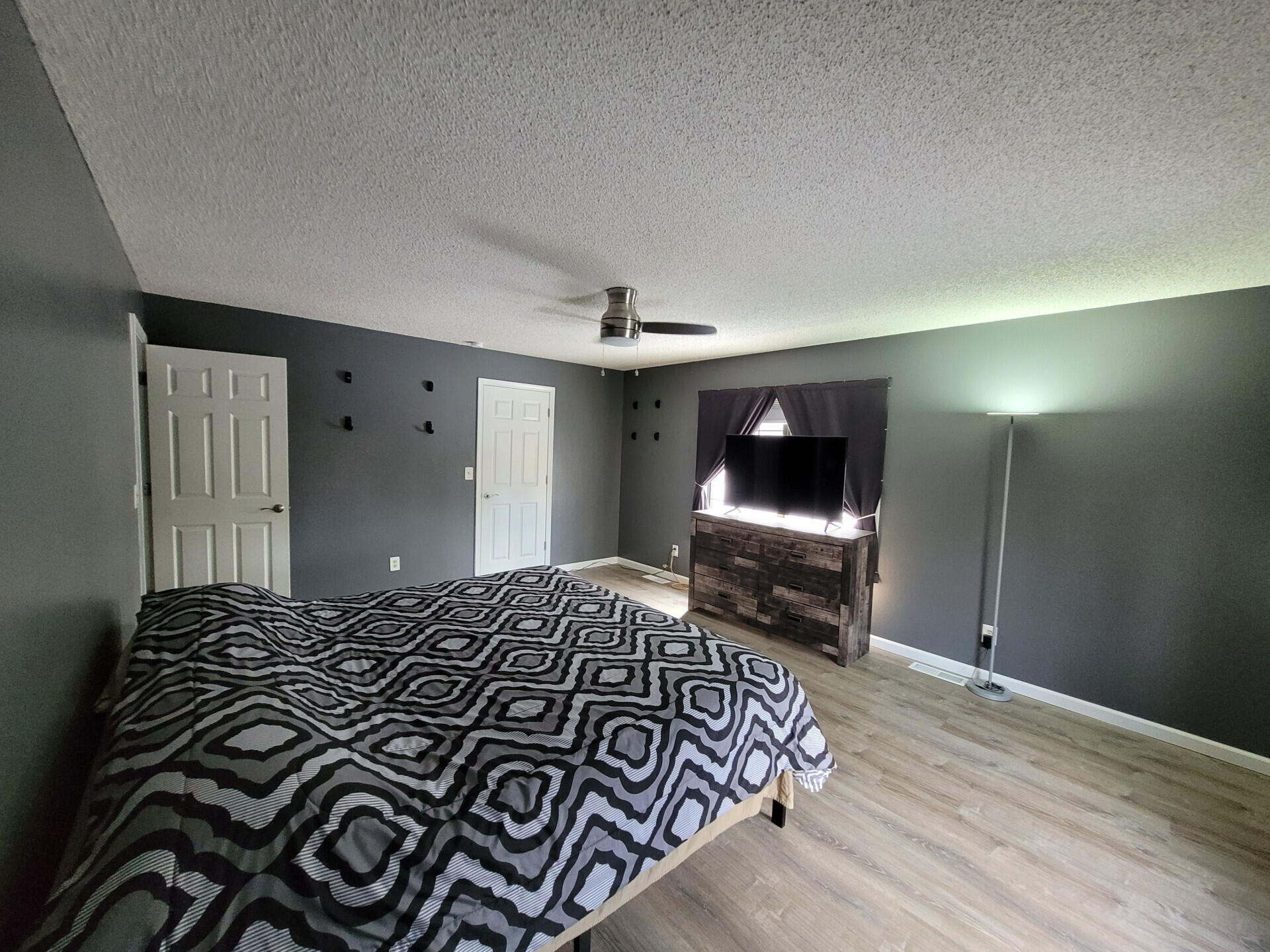 5357 West Belle Terrace Lane Property Photo 9