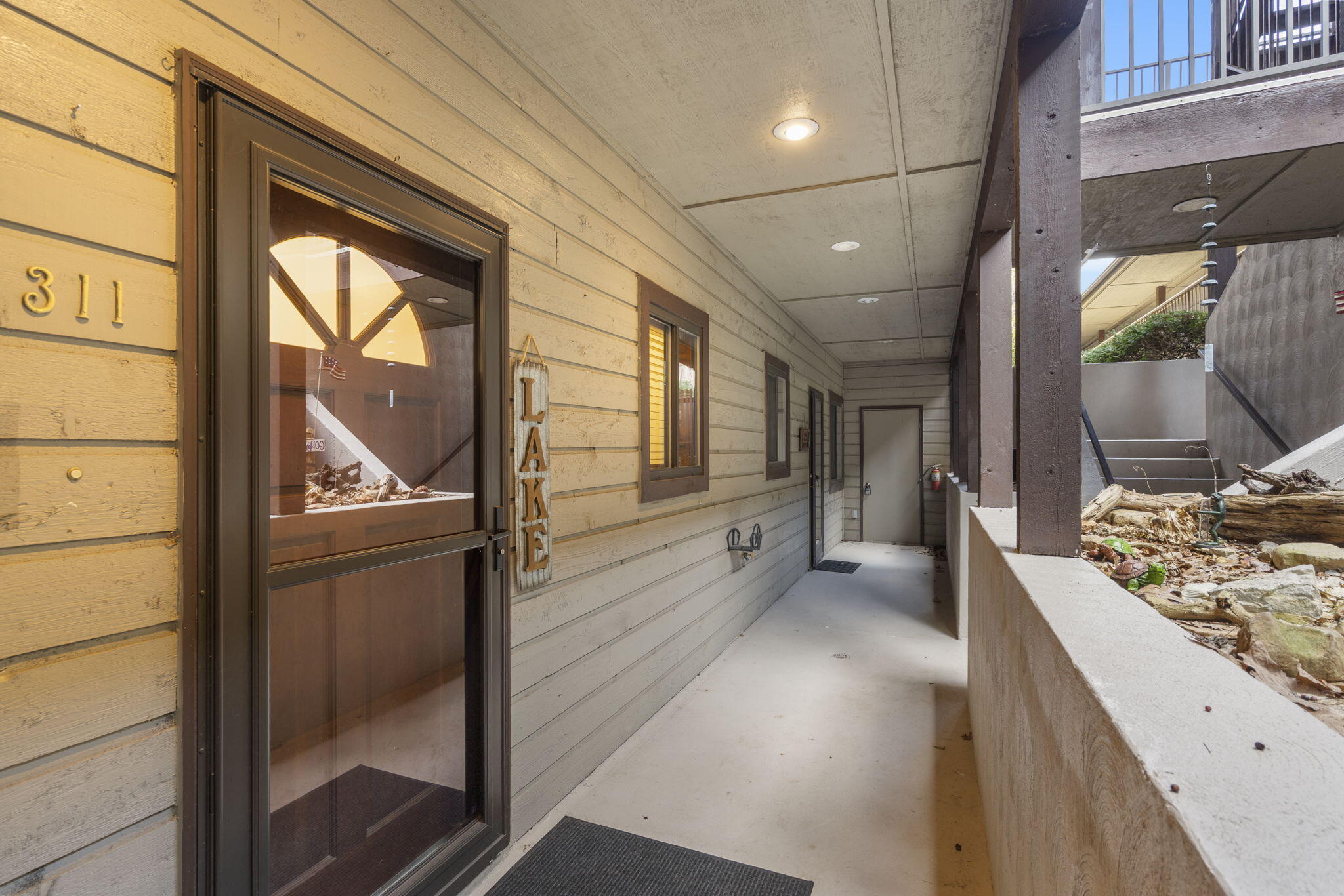 310 Sunset Cove Property Photo 7