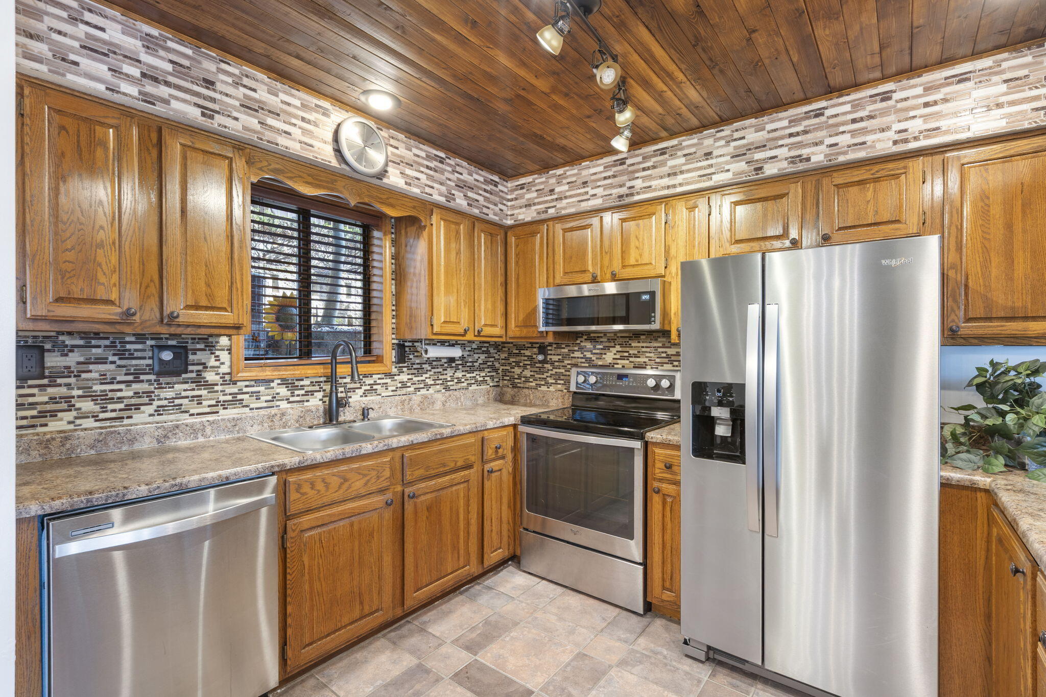 310 Sunset Cove Property Photo 20