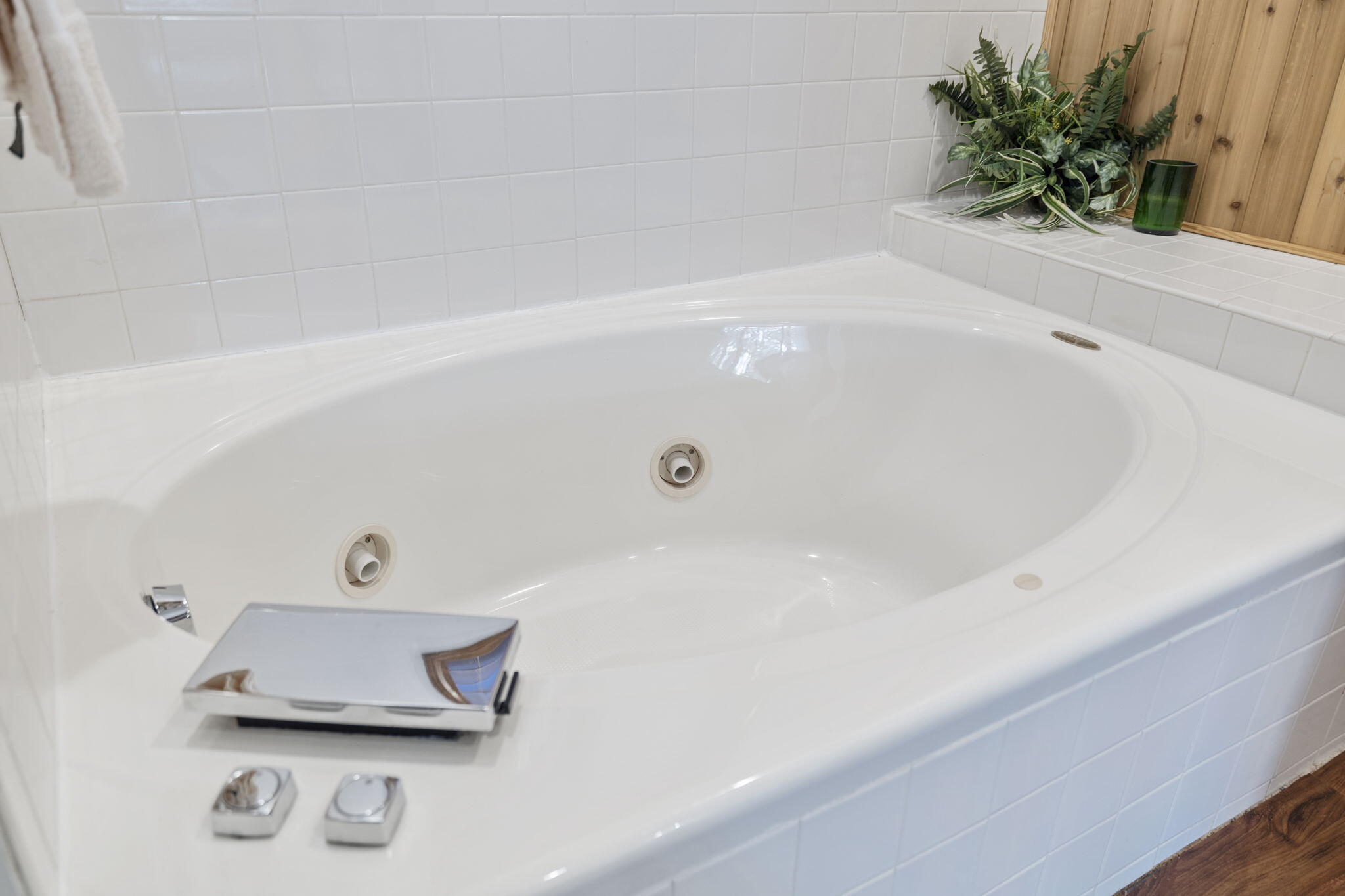 310 Sunset Cove Property Photo 28