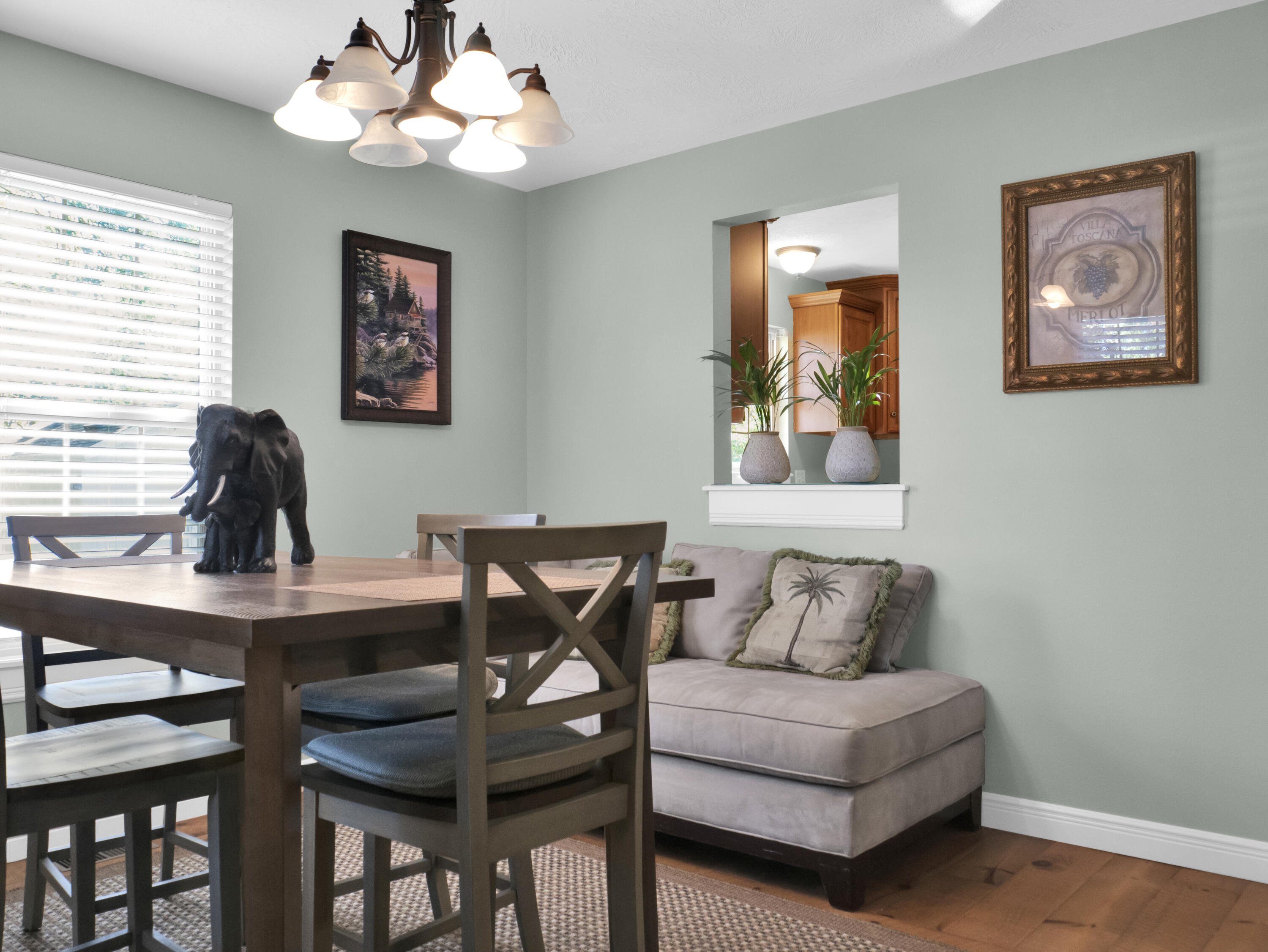 1116 East Division Street Property Photo 13