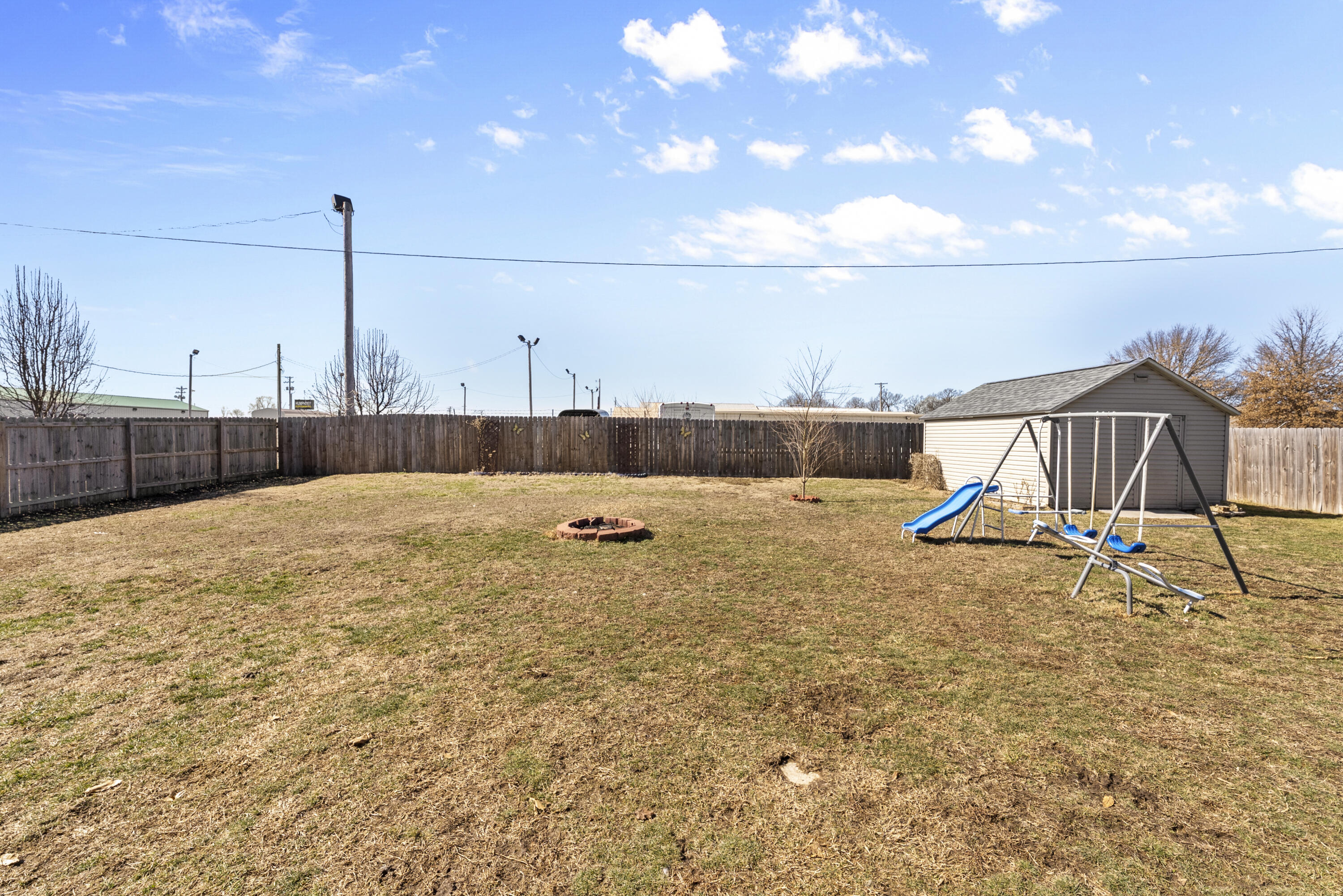 2451 South Hartford Avenue Property Photo 21