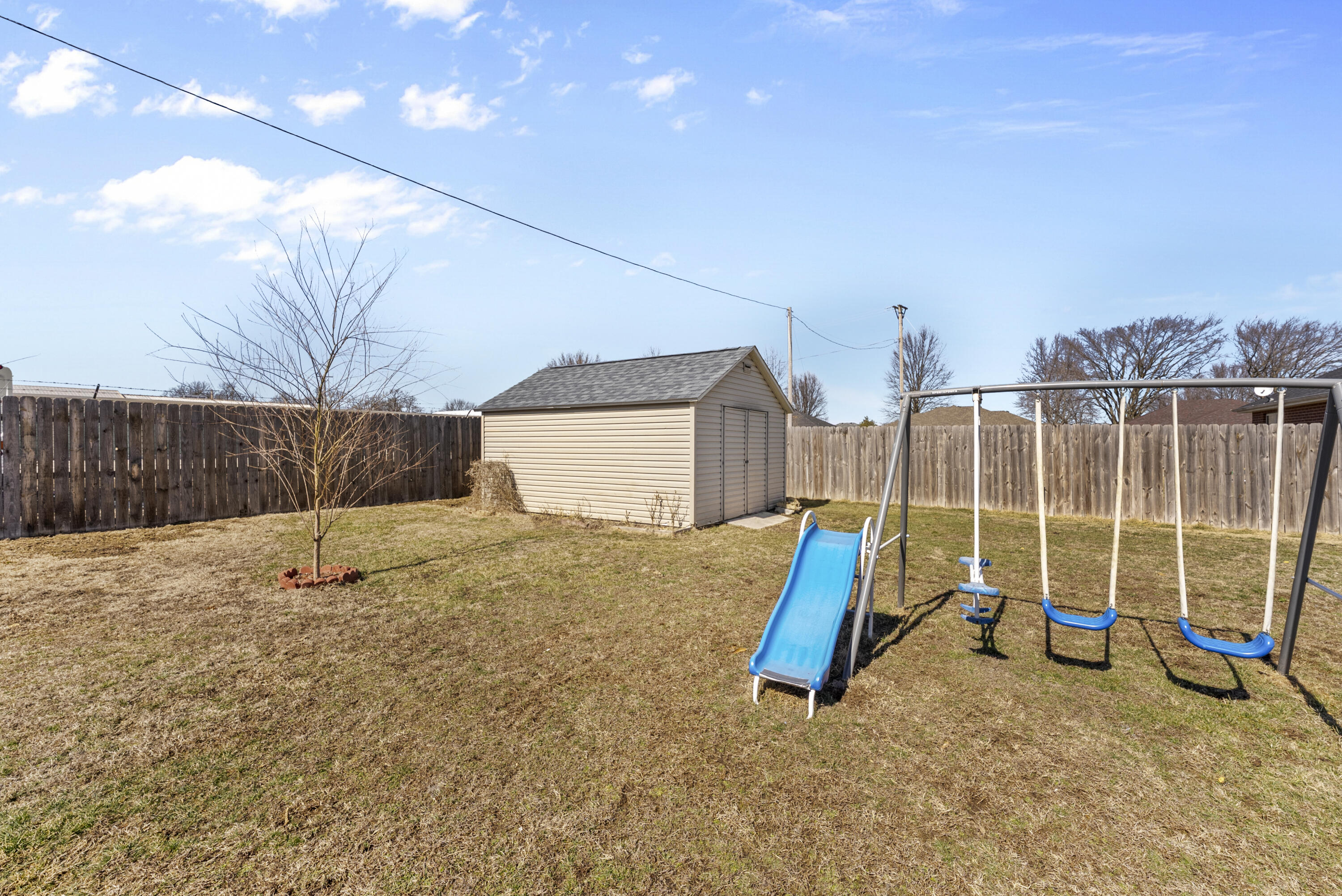 2451 South Hartford Avenue Property Photo 22