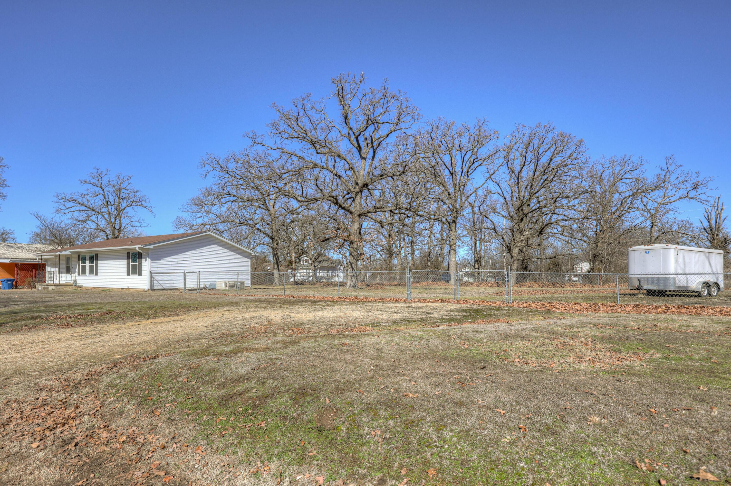 2345 East Yuma Street Property Photo 5