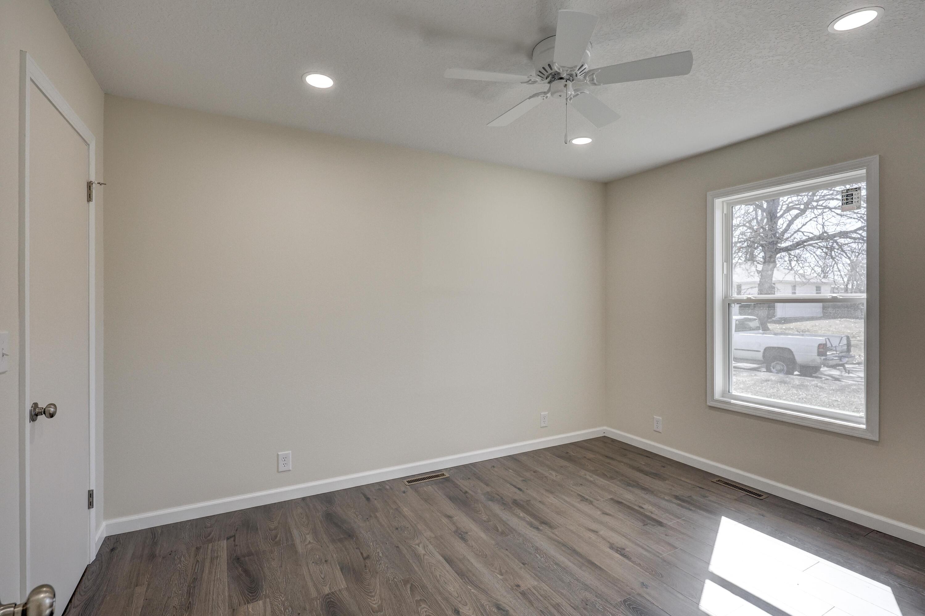 2345 East Yuma Street Property Photo 15
