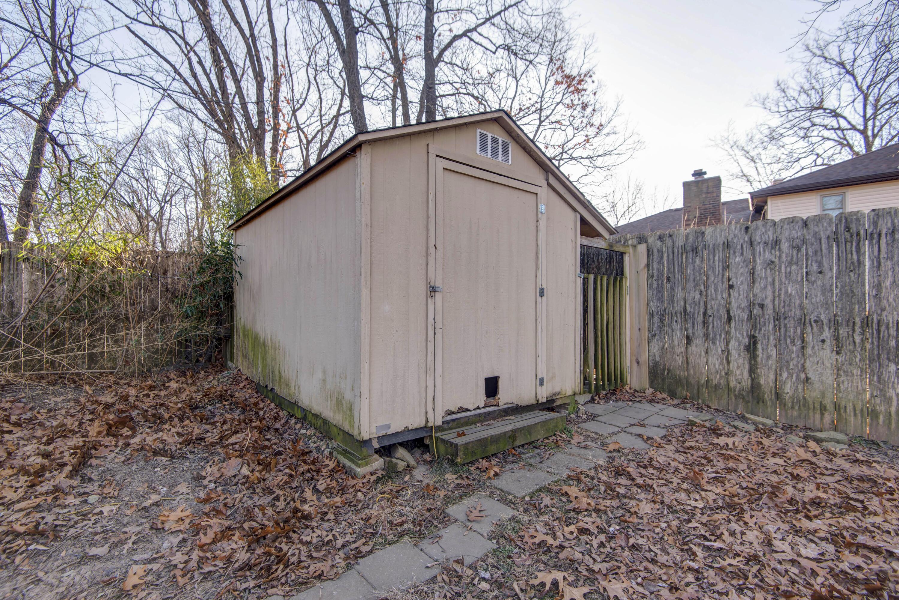 1224 W Burntwood Street Property Photo 33