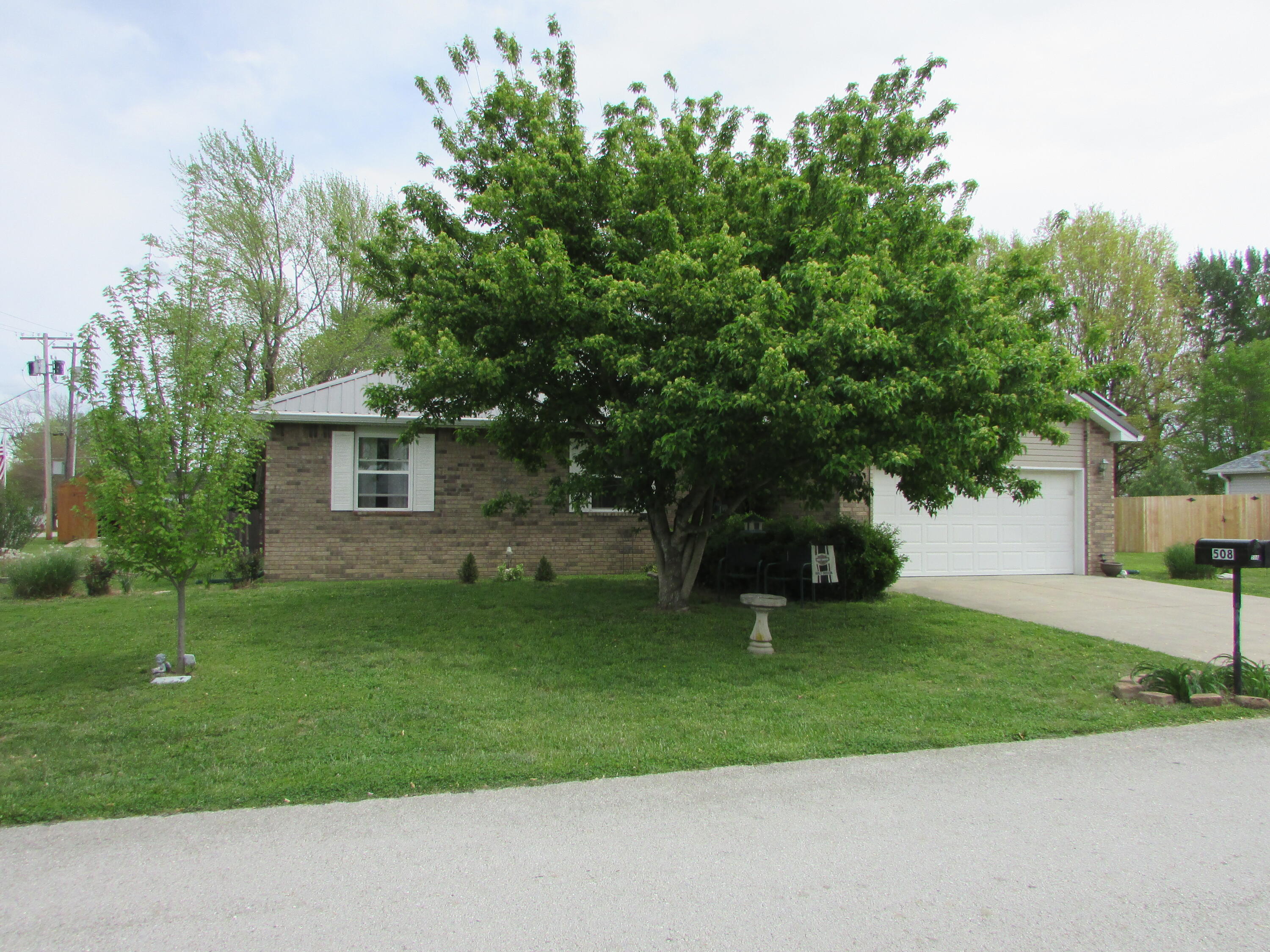 507 West Street Property Photo 3