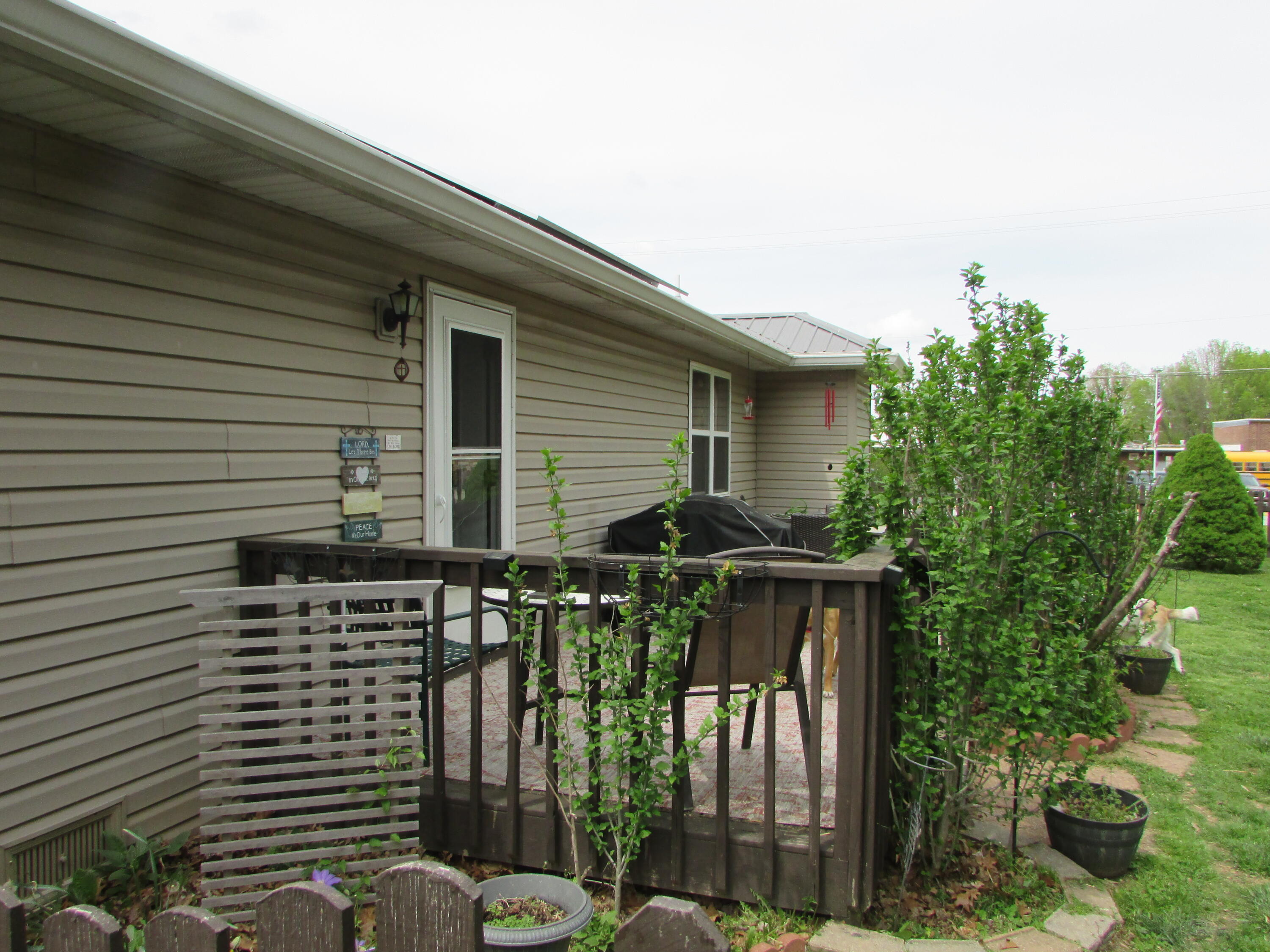 507 West Street Property Photo 5
