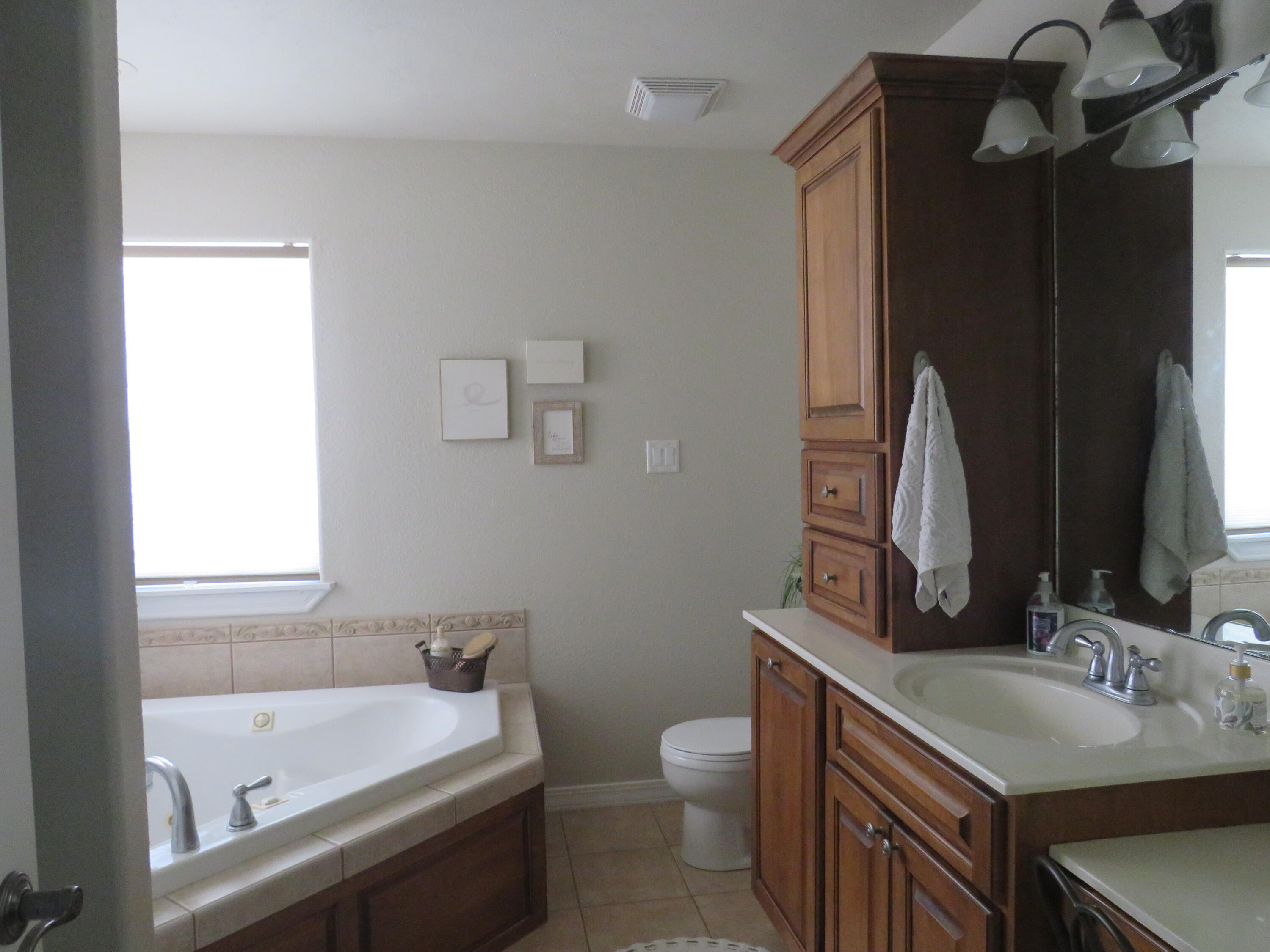 501 Remington Drive Drive Property Photo 36